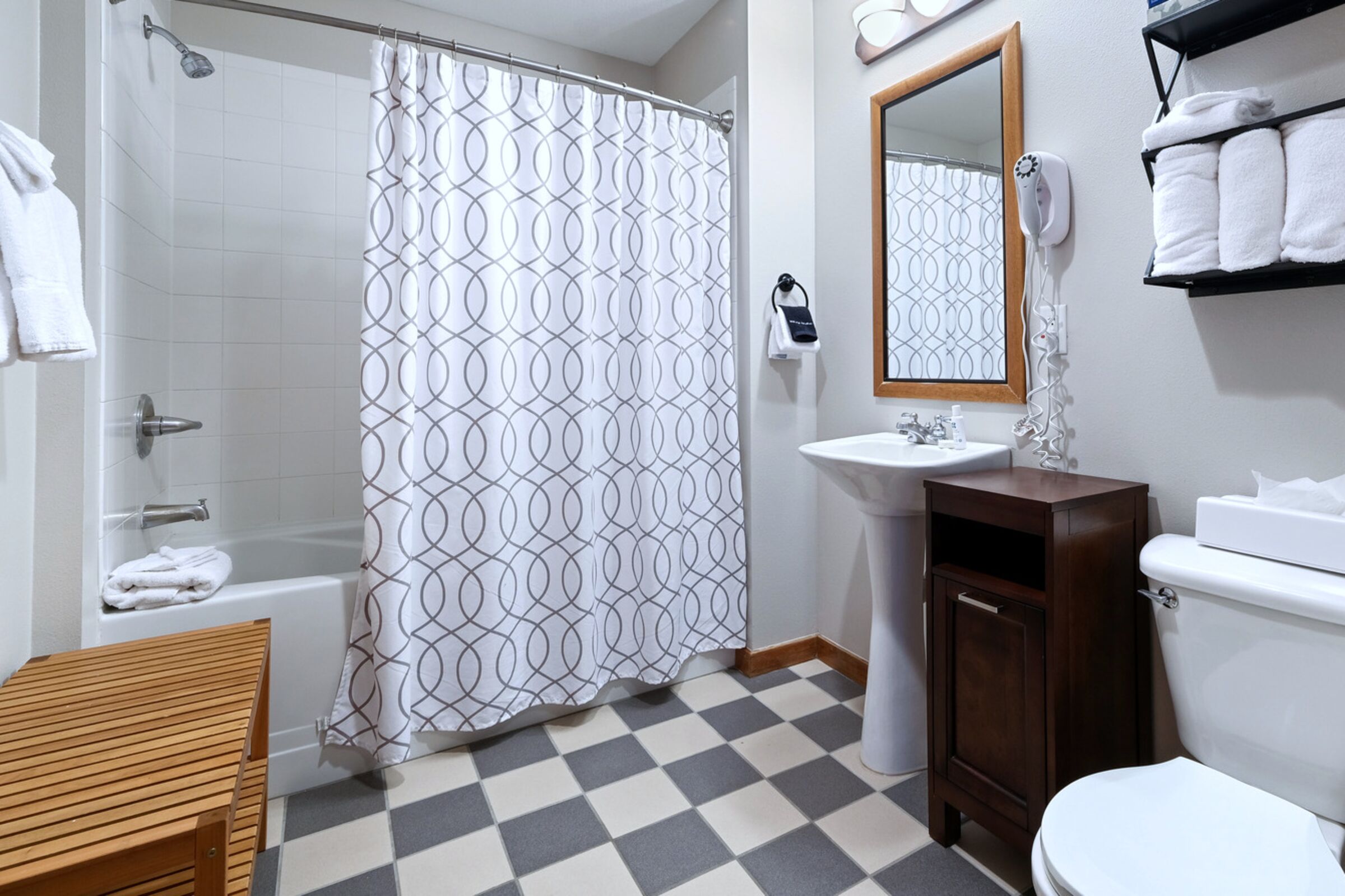 #308 - Bathroom