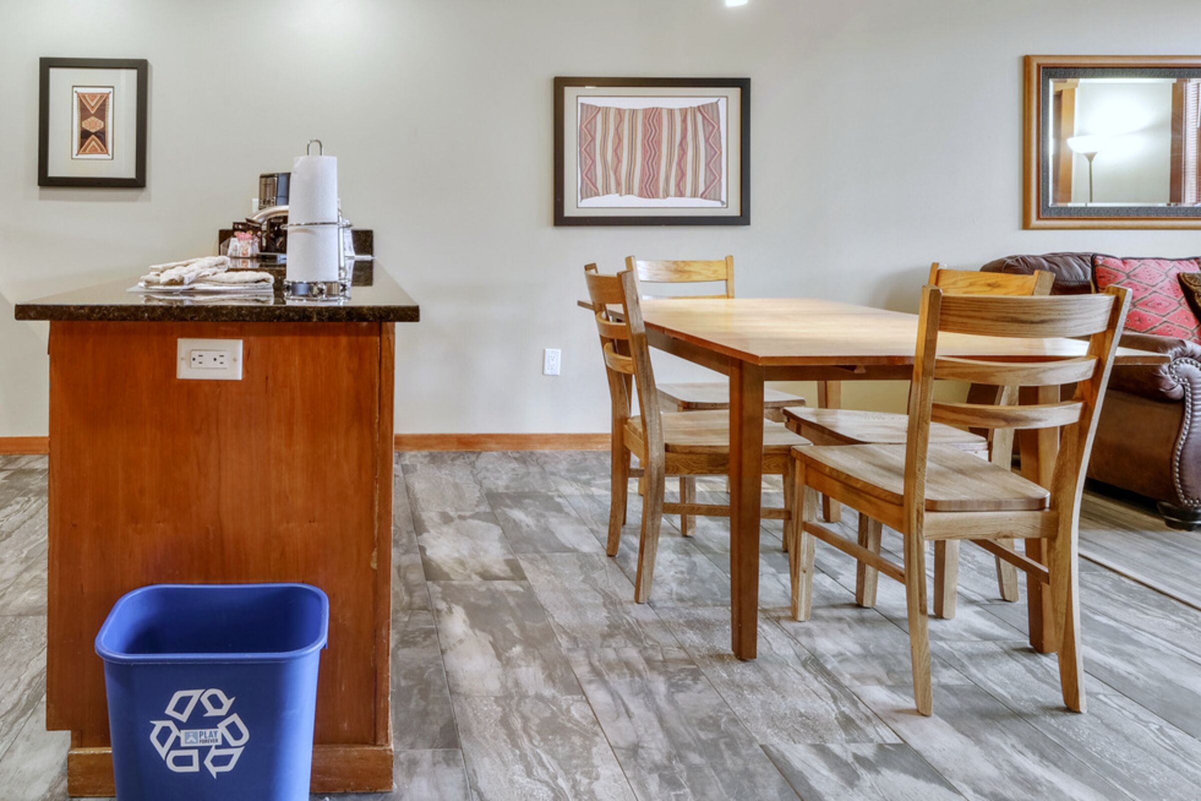 #311/311A - Dining Room