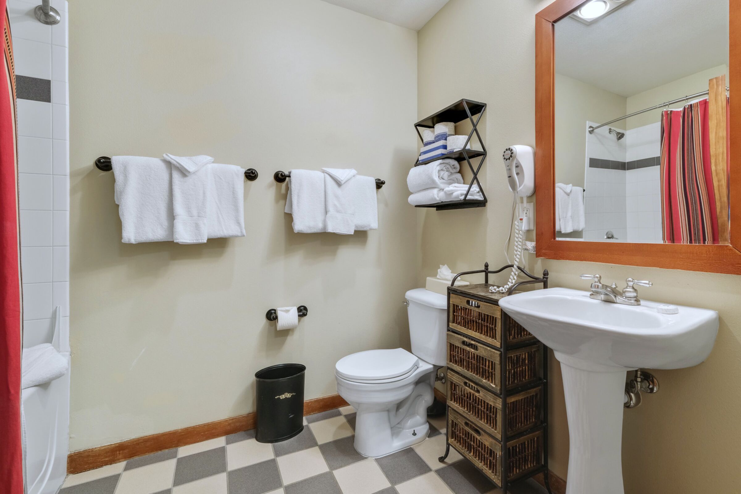 #311/311A - Bathroom