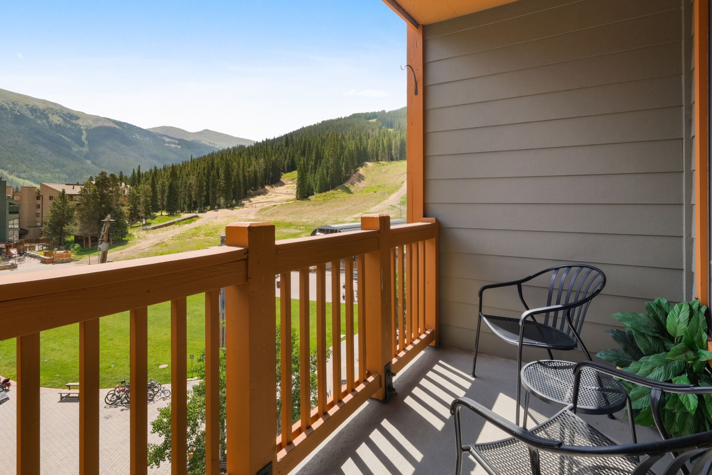 #403 - Balcony