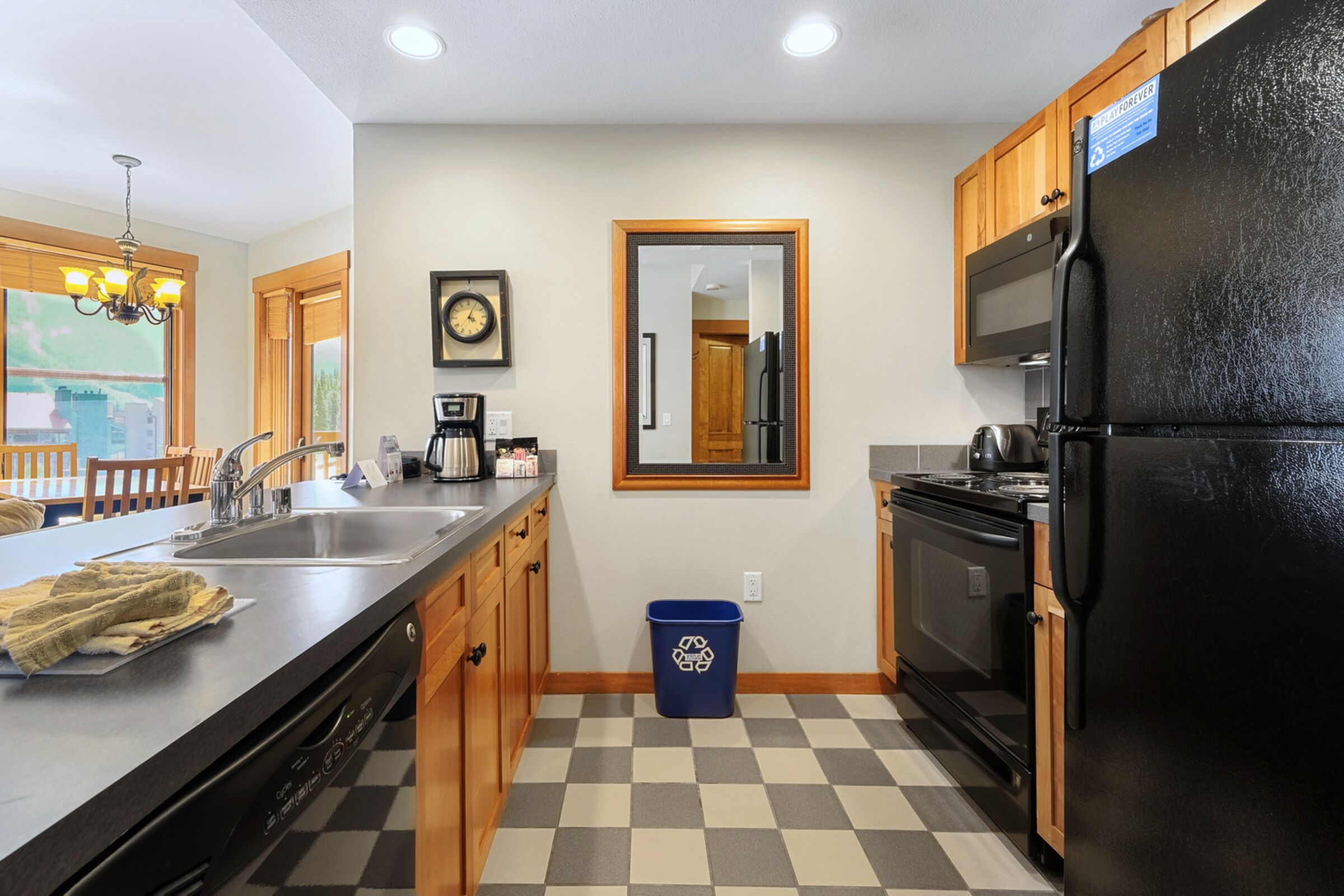 #403 - Kitchen