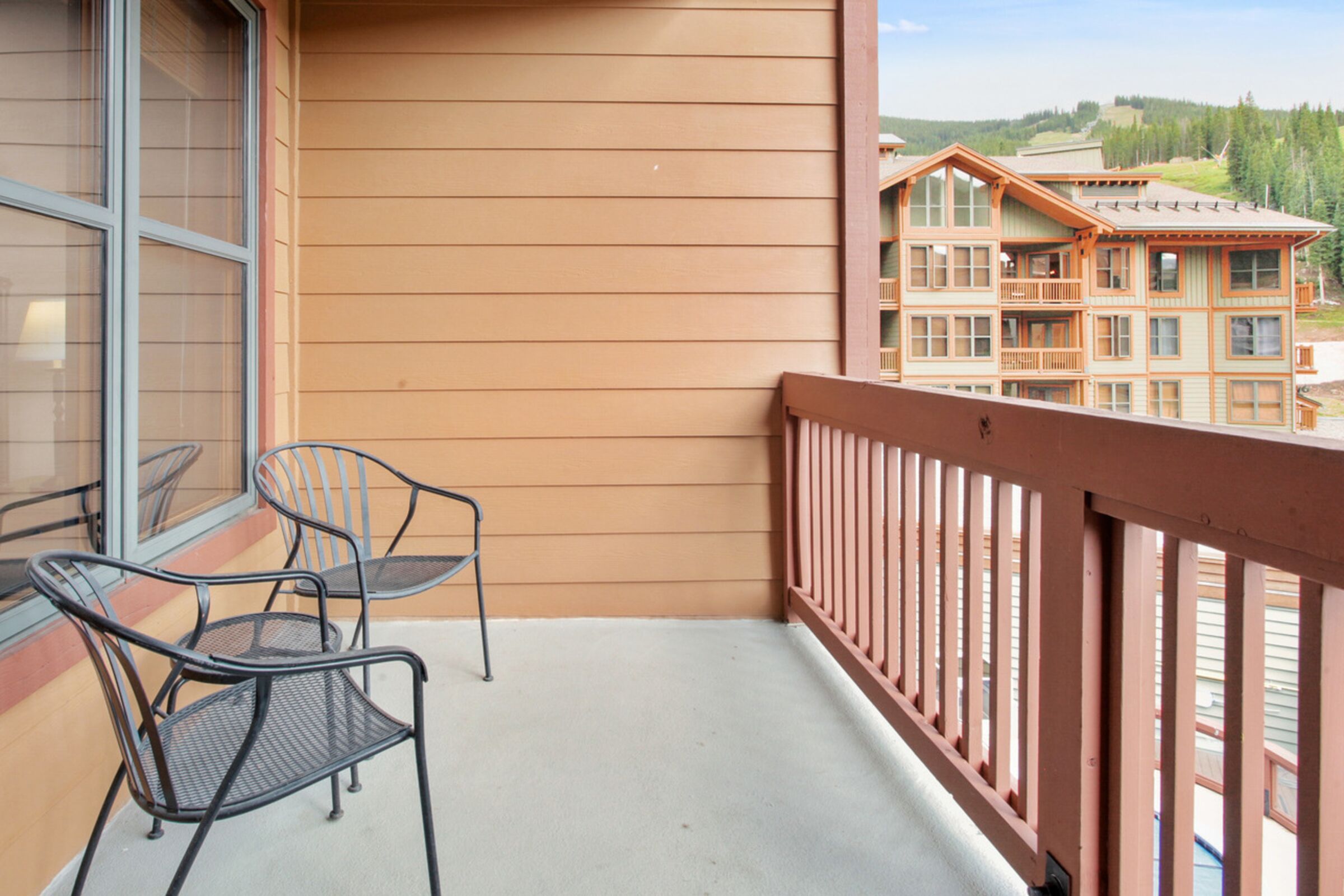 #410 - Balcony
