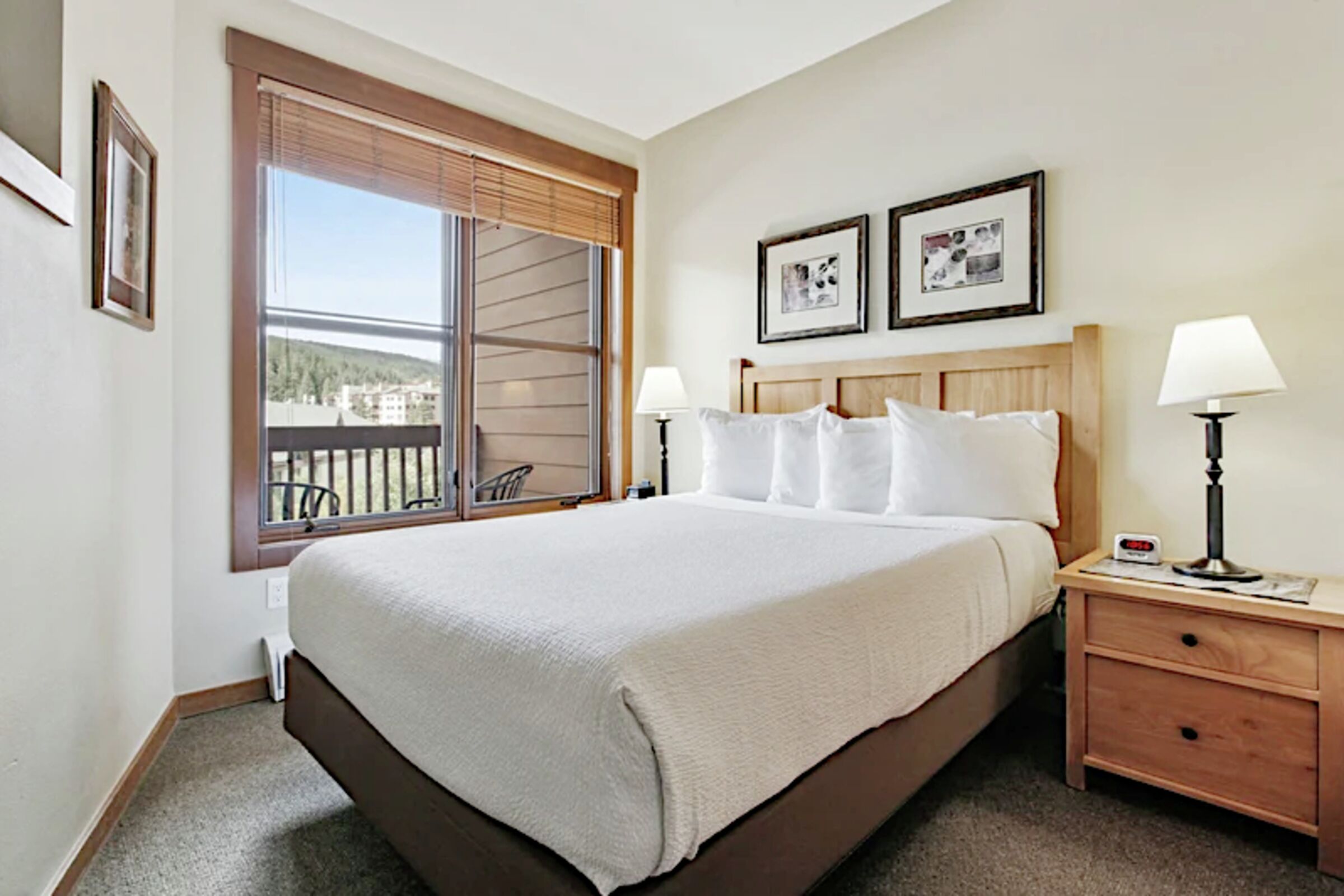 #411/411A - Bedroom