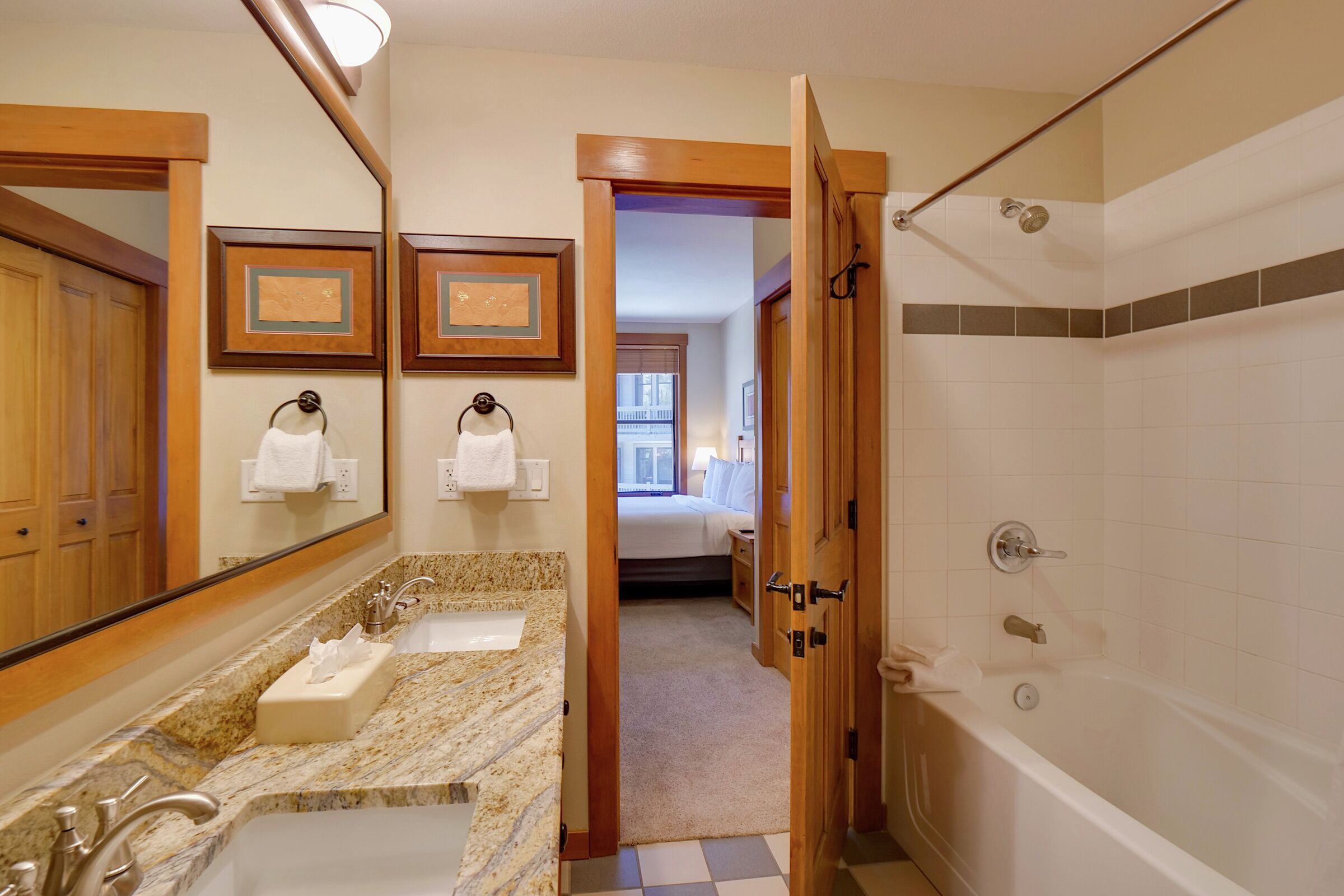#307 - Ensuite Bathroom