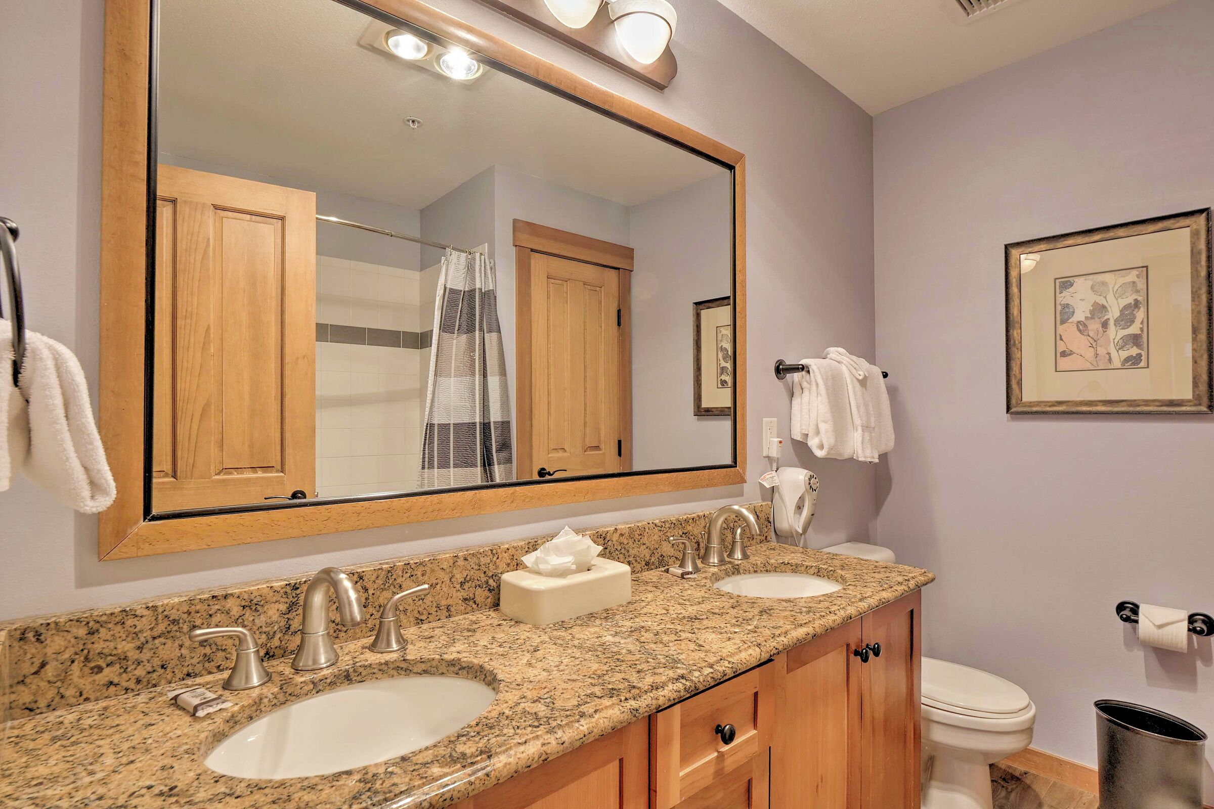 #306 - Master Ensuite Bathroom