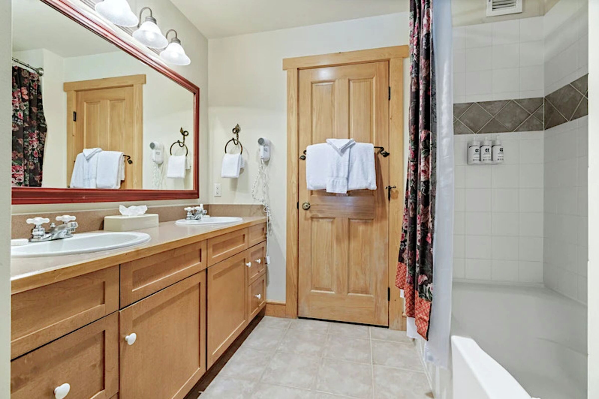 Master Ensuite Bathroom