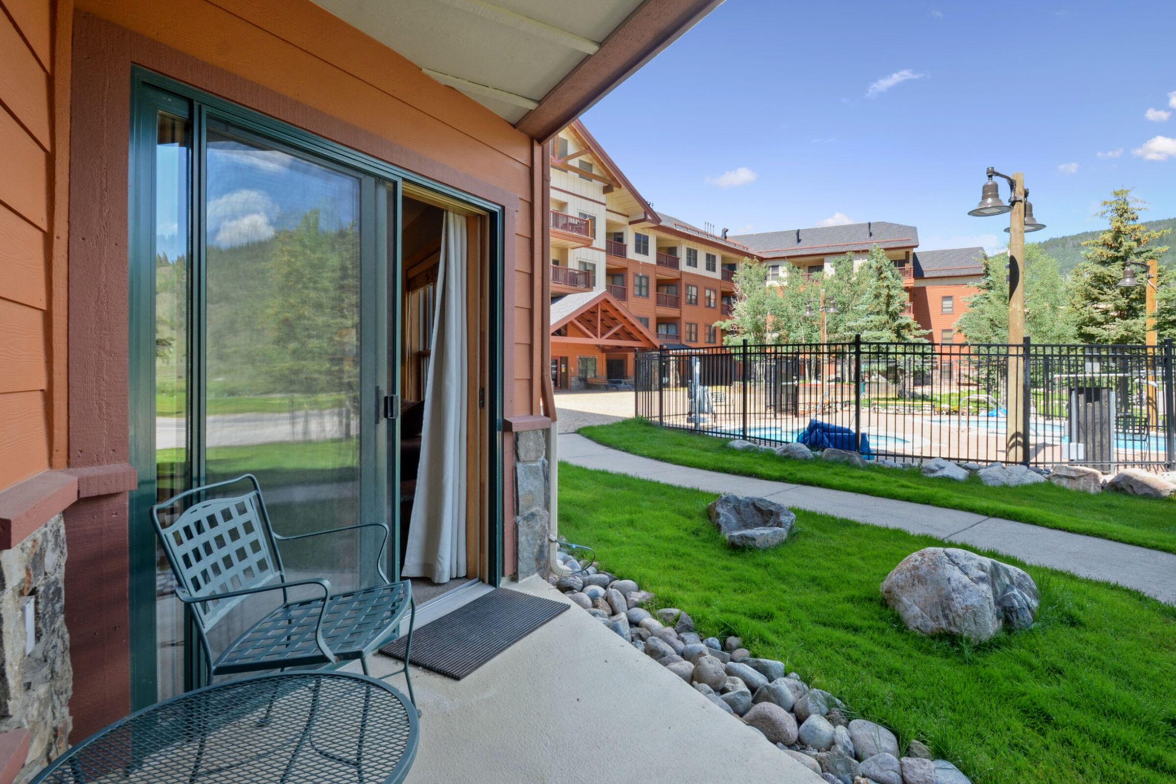 #113 - Patio