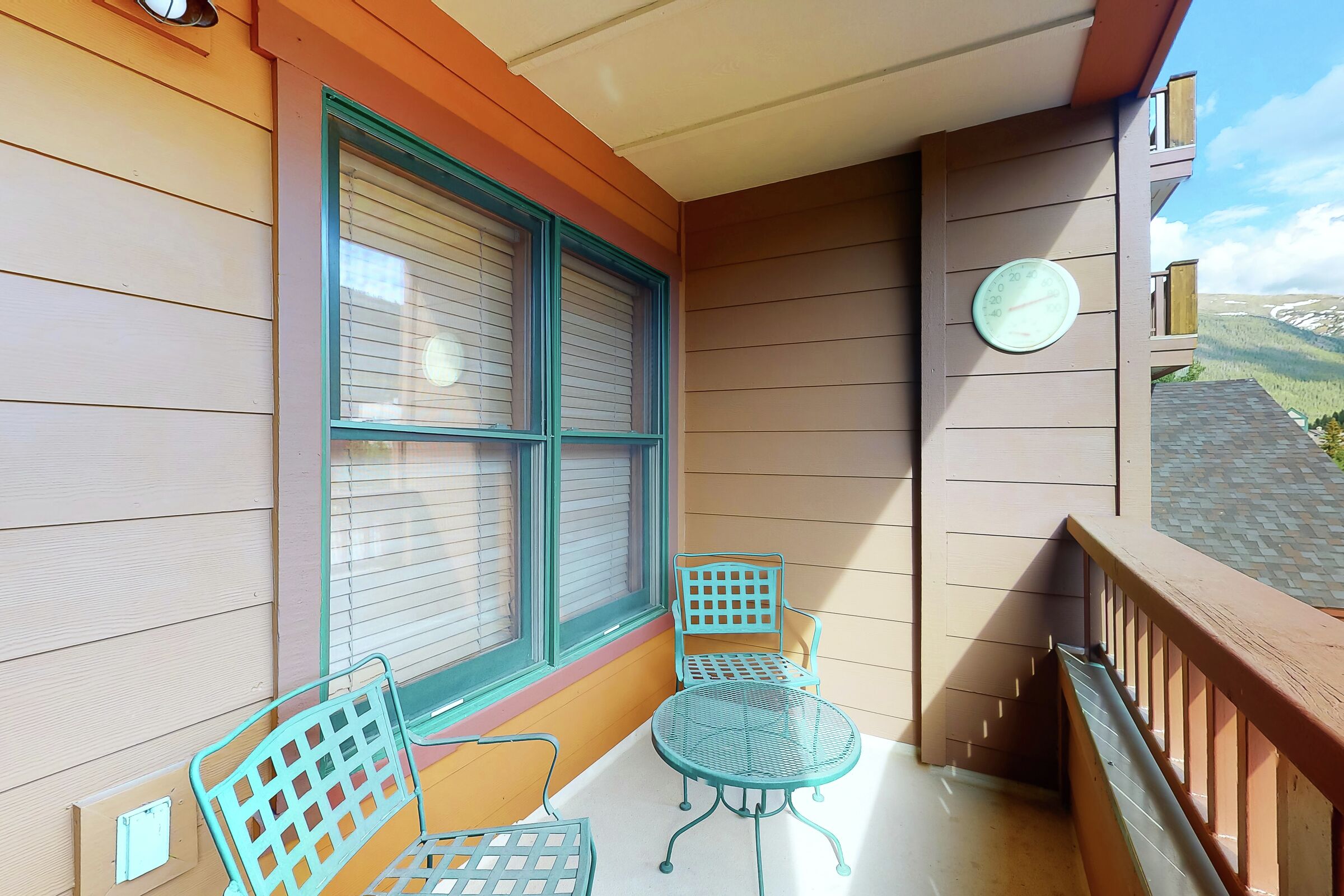#233 - Balcony