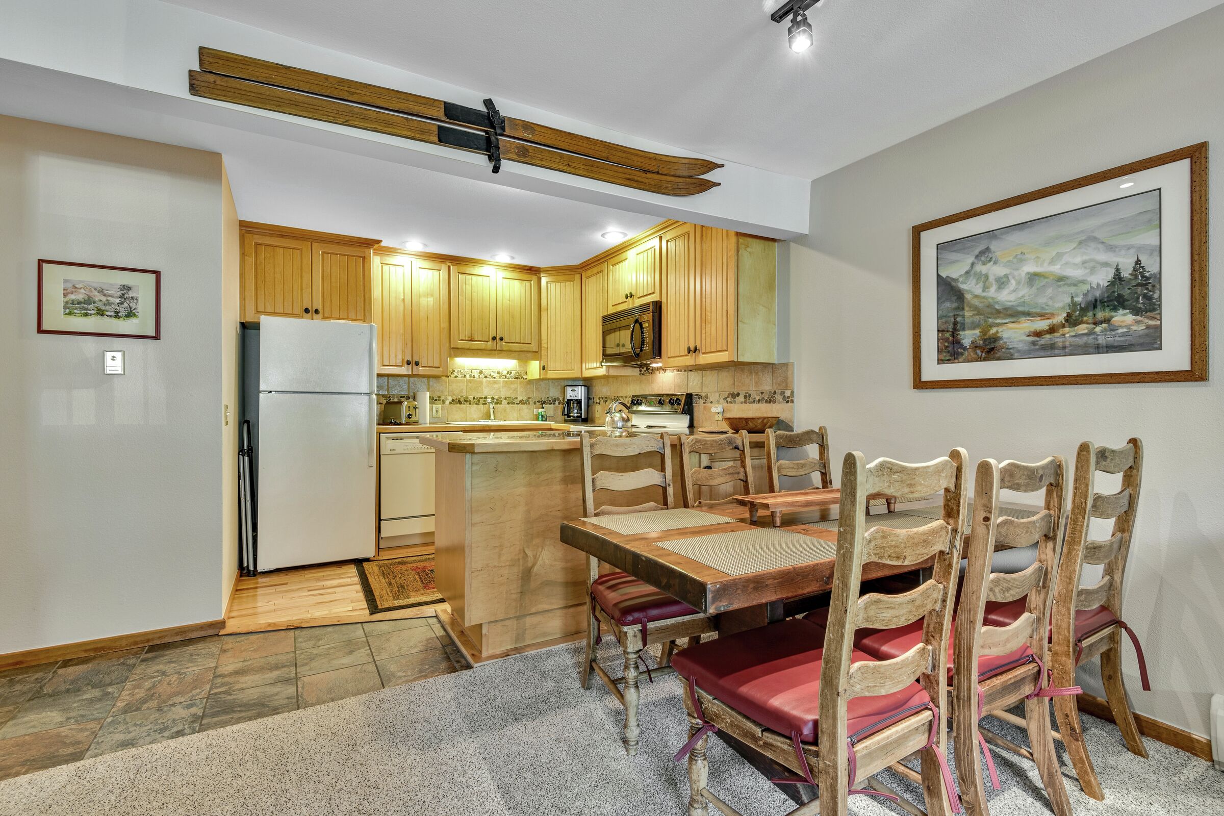 Dining Room & Kitchen