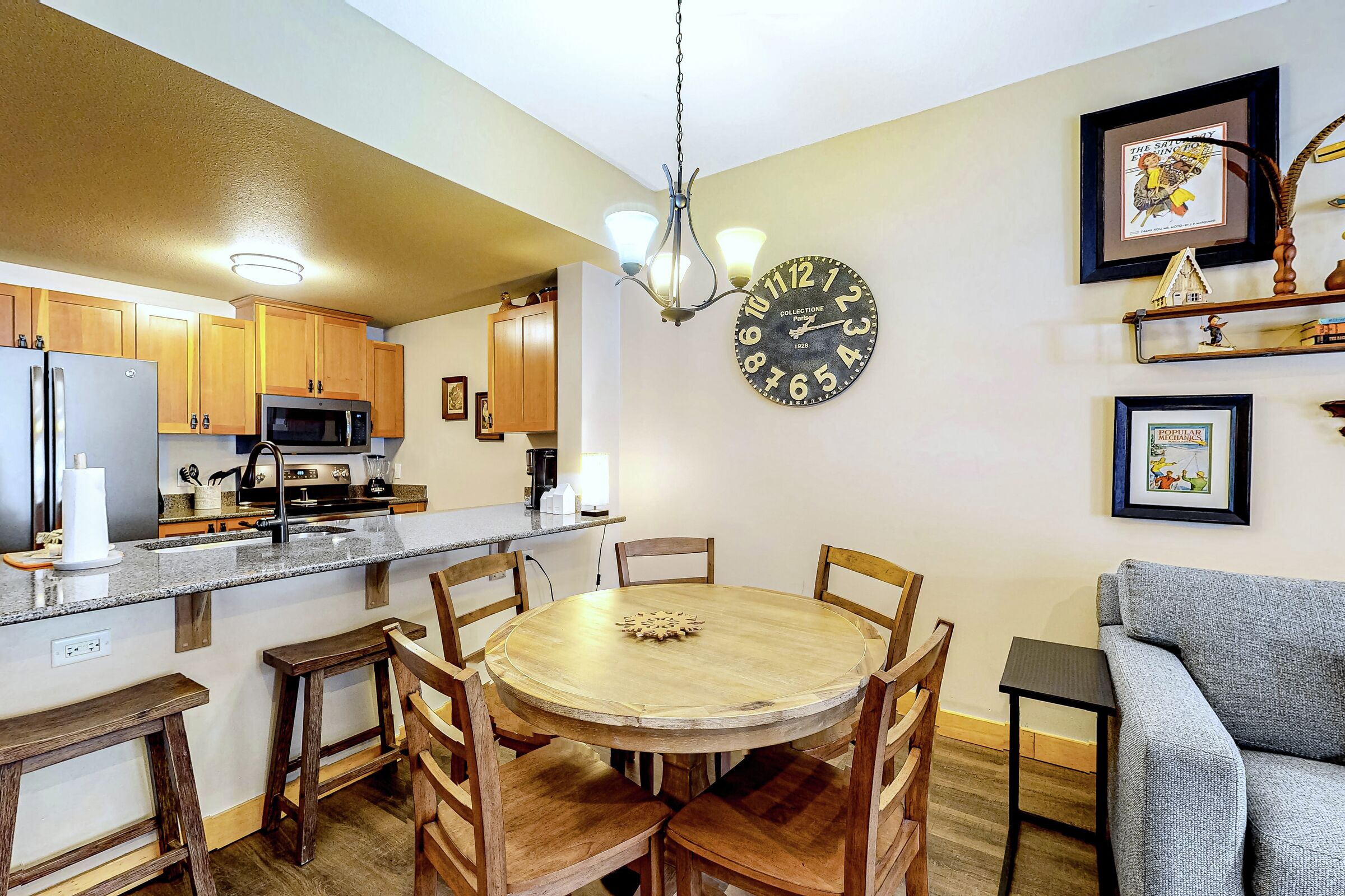 Dining Room & Kitchen