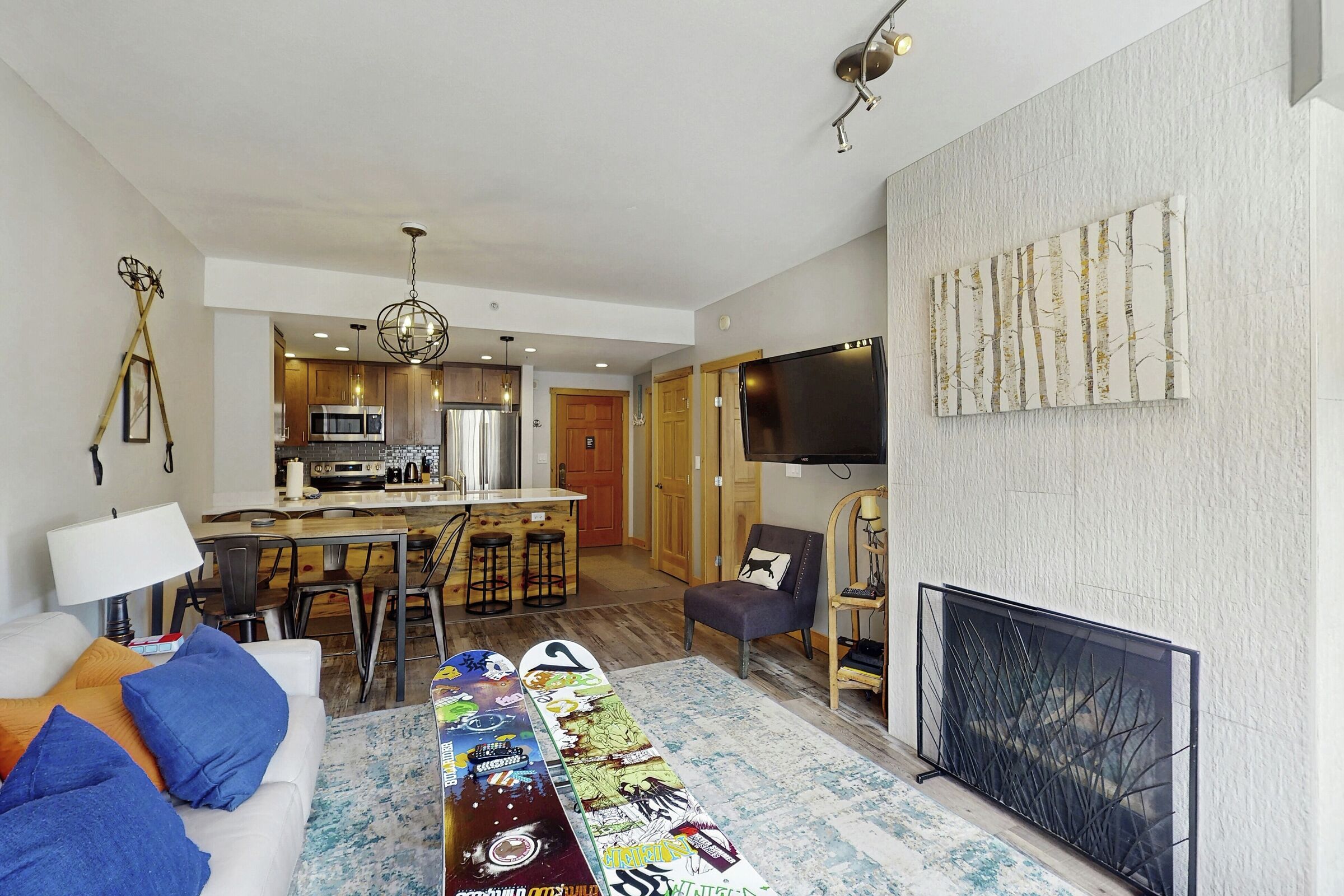 Living Area & Dining Area