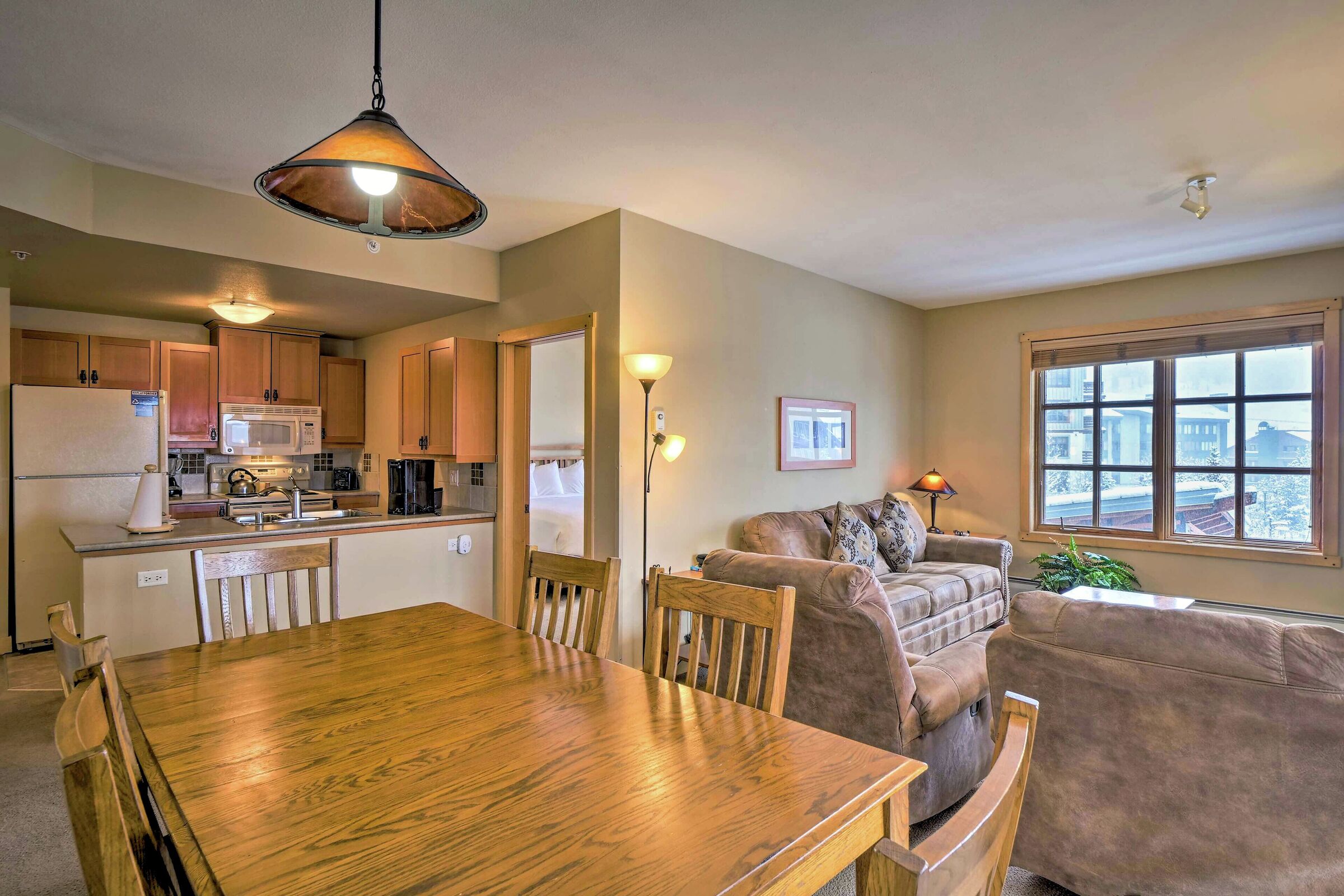 #314 - Dining Area