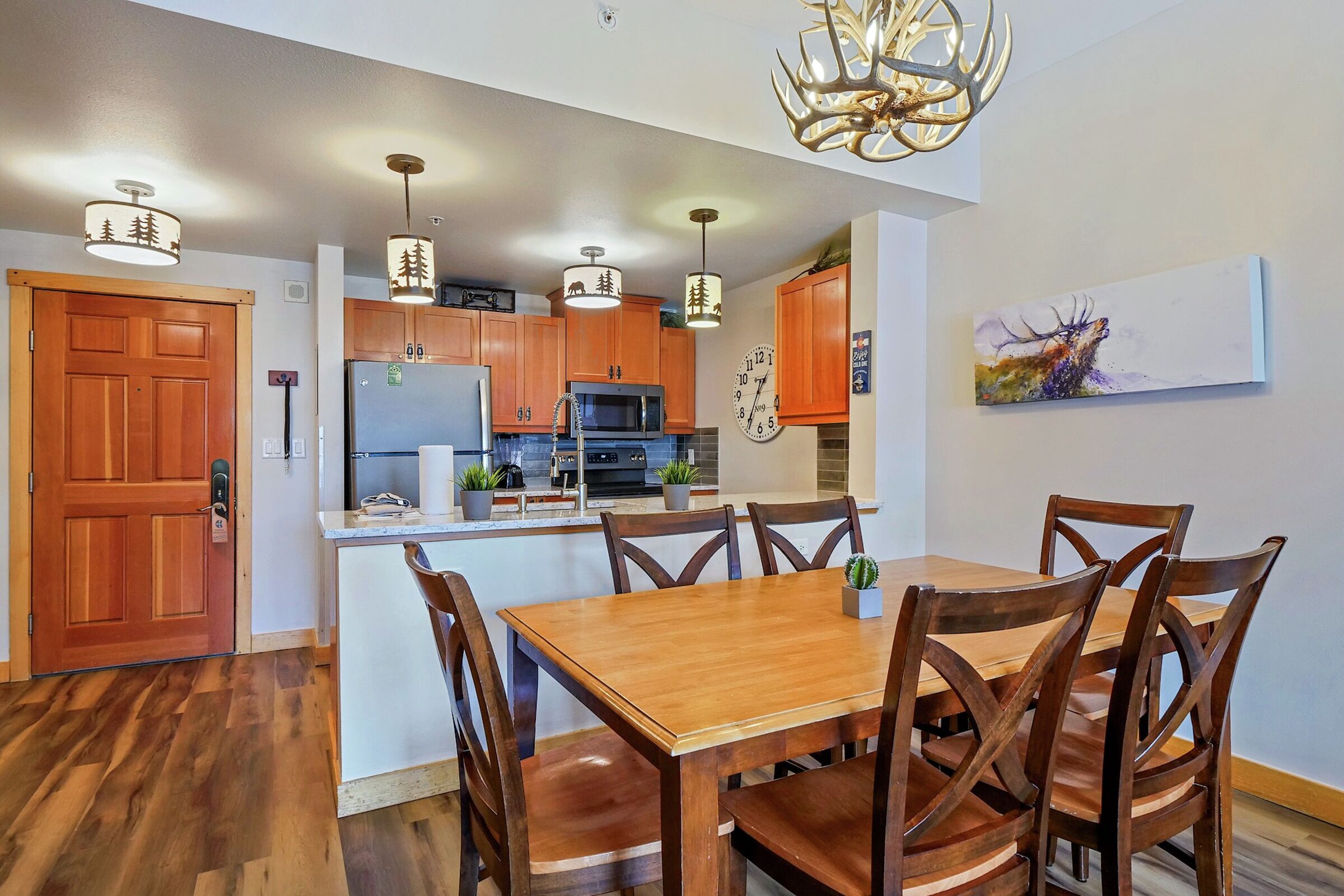 Dining Room & Kitchen