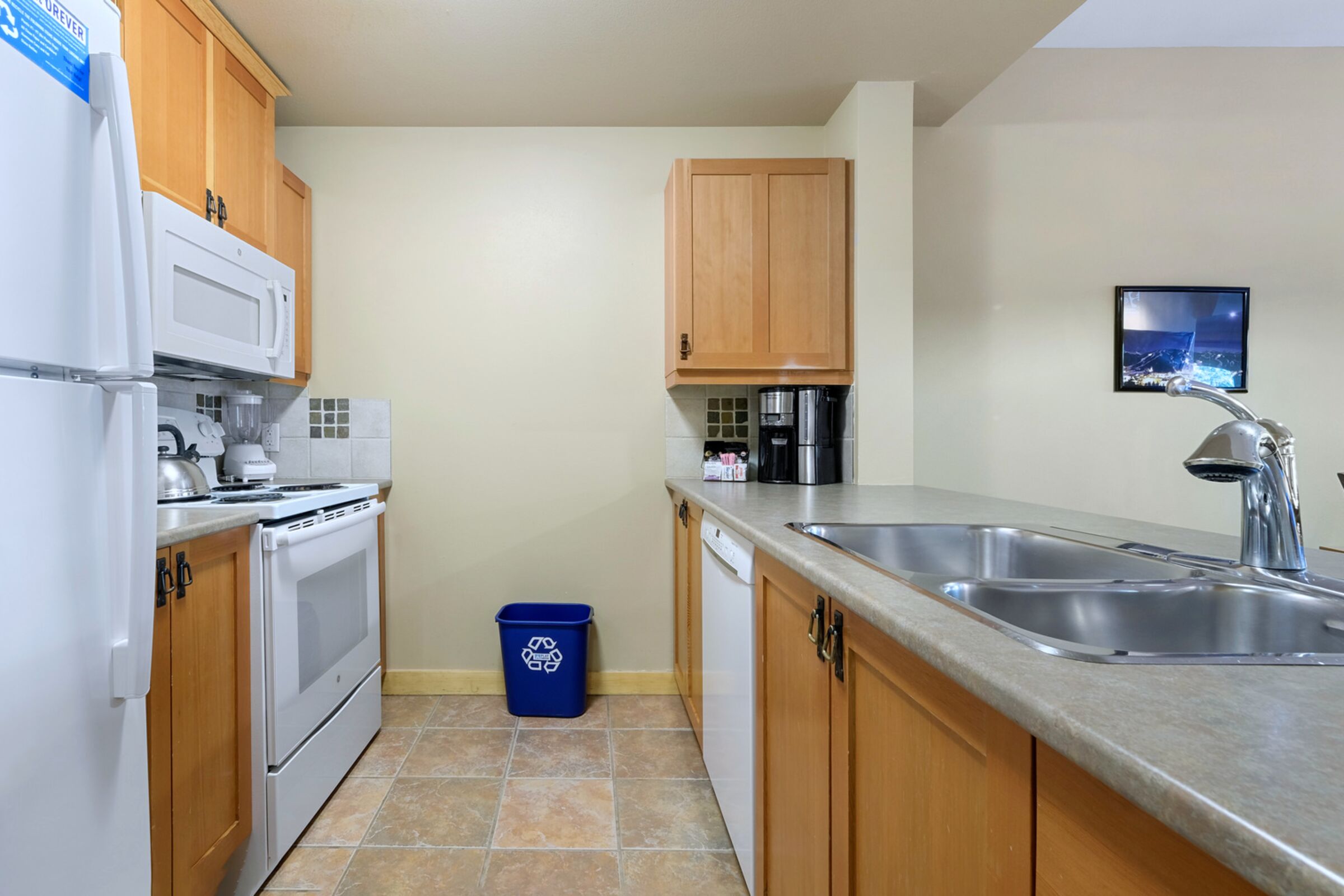 #221 - Kitchen