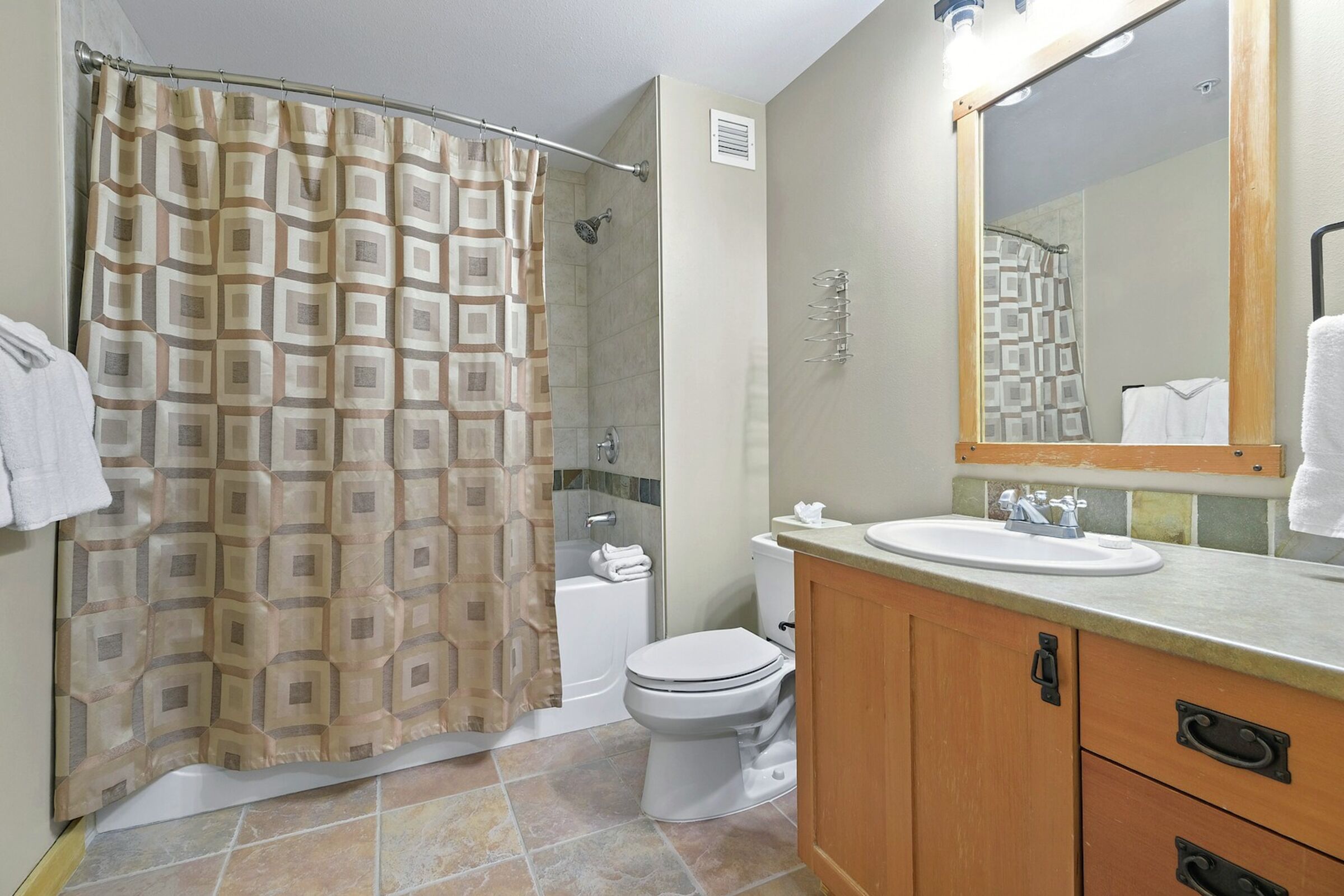 #401 - Bathroom