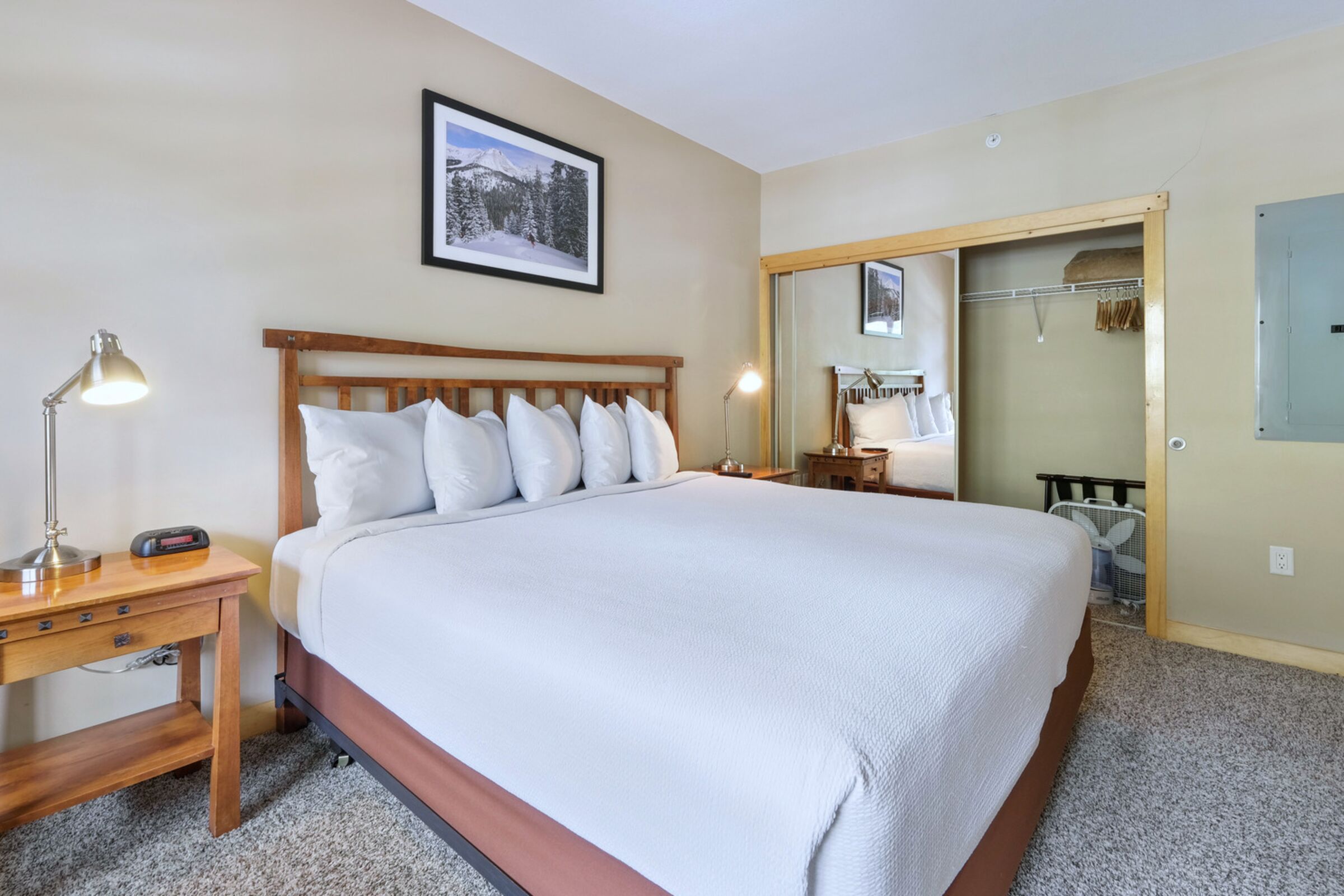 #425 - Bedroom