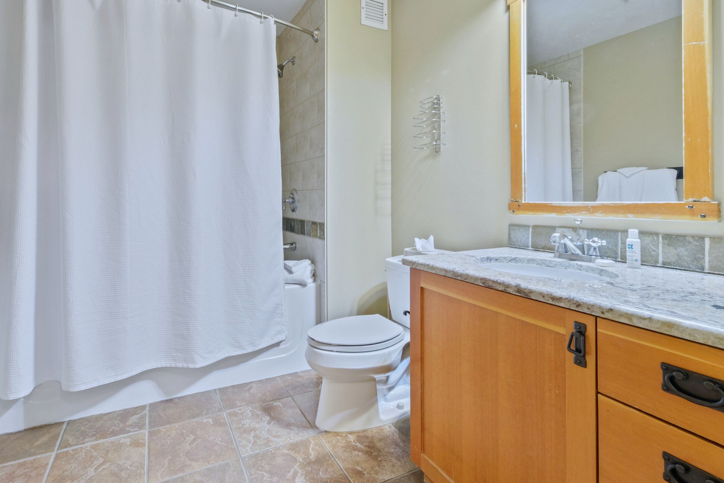 #501 - Bathroom