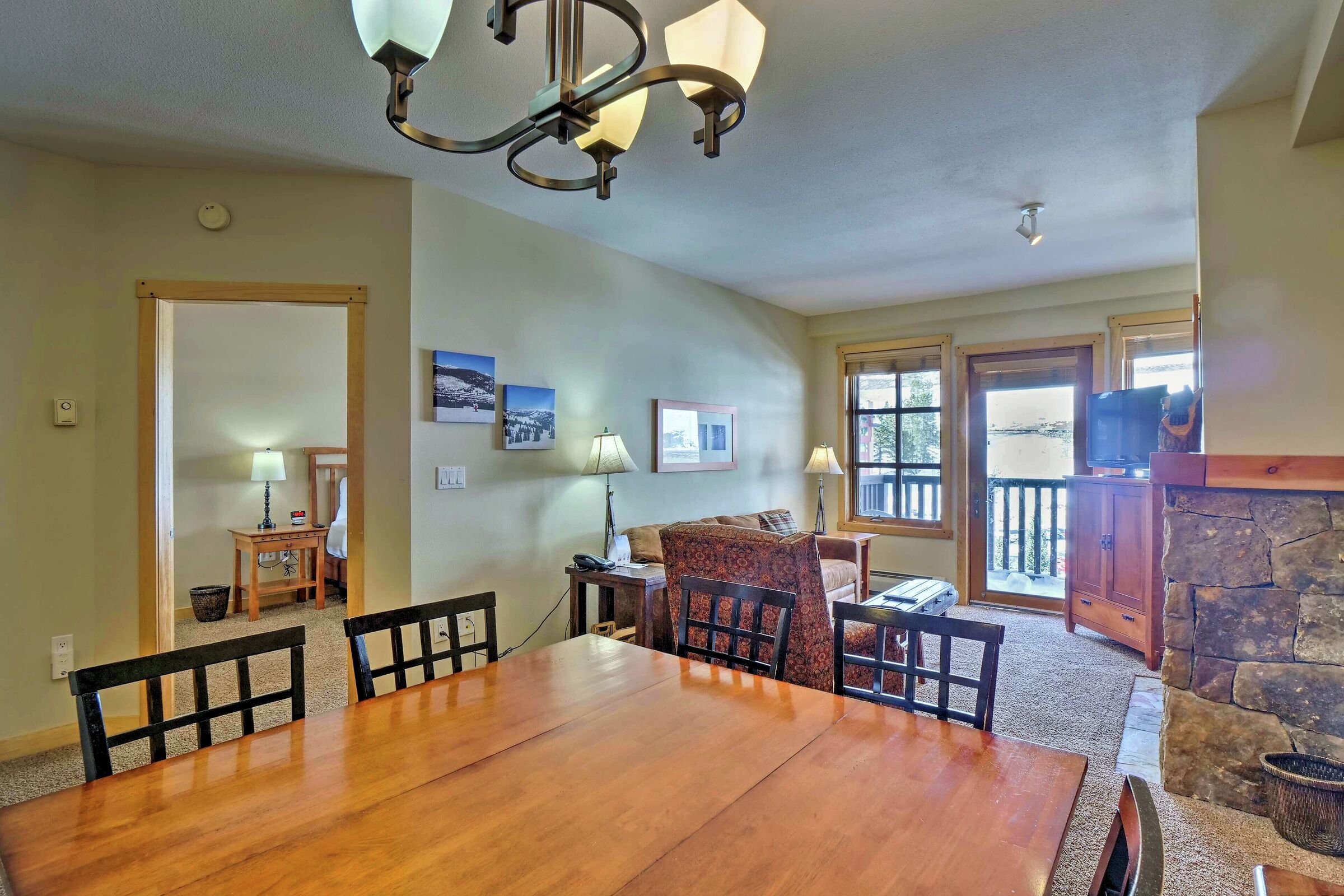 #523 - Dining Area