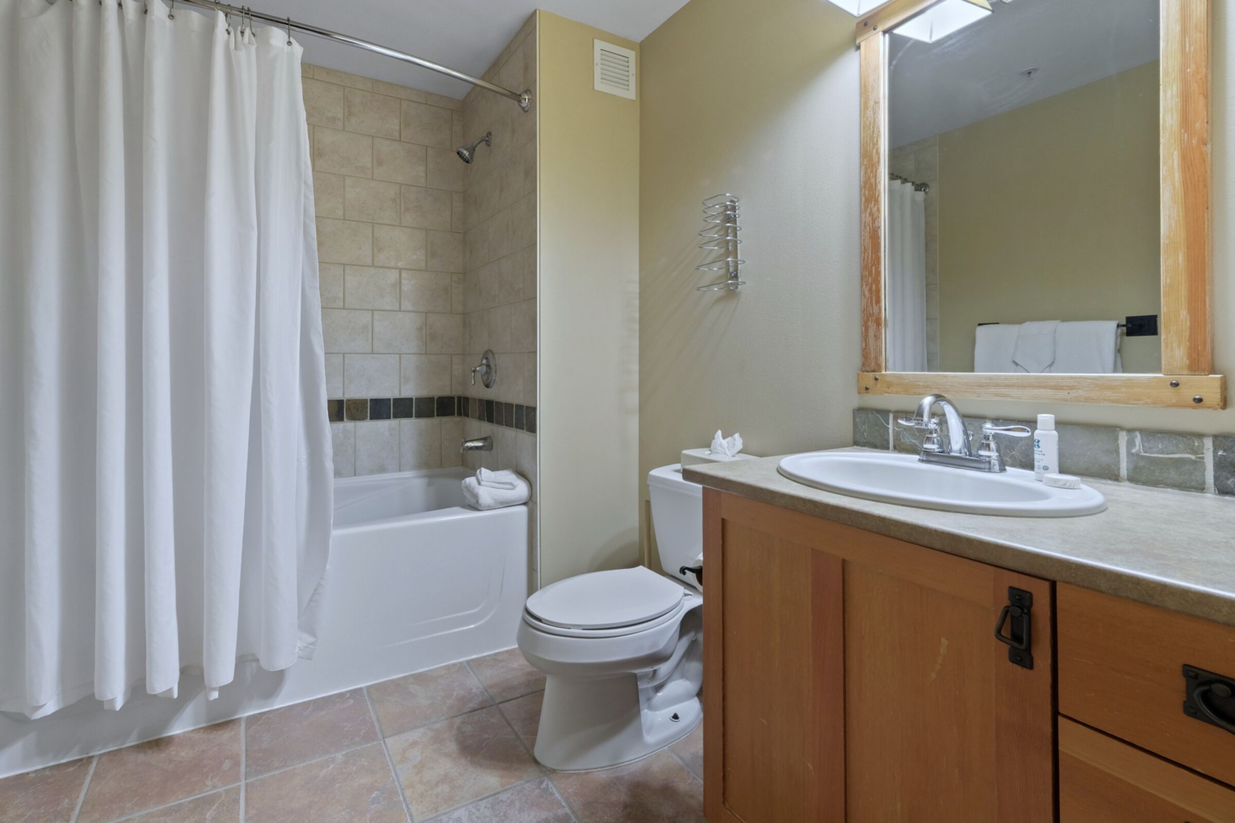 #413 - Bathroom