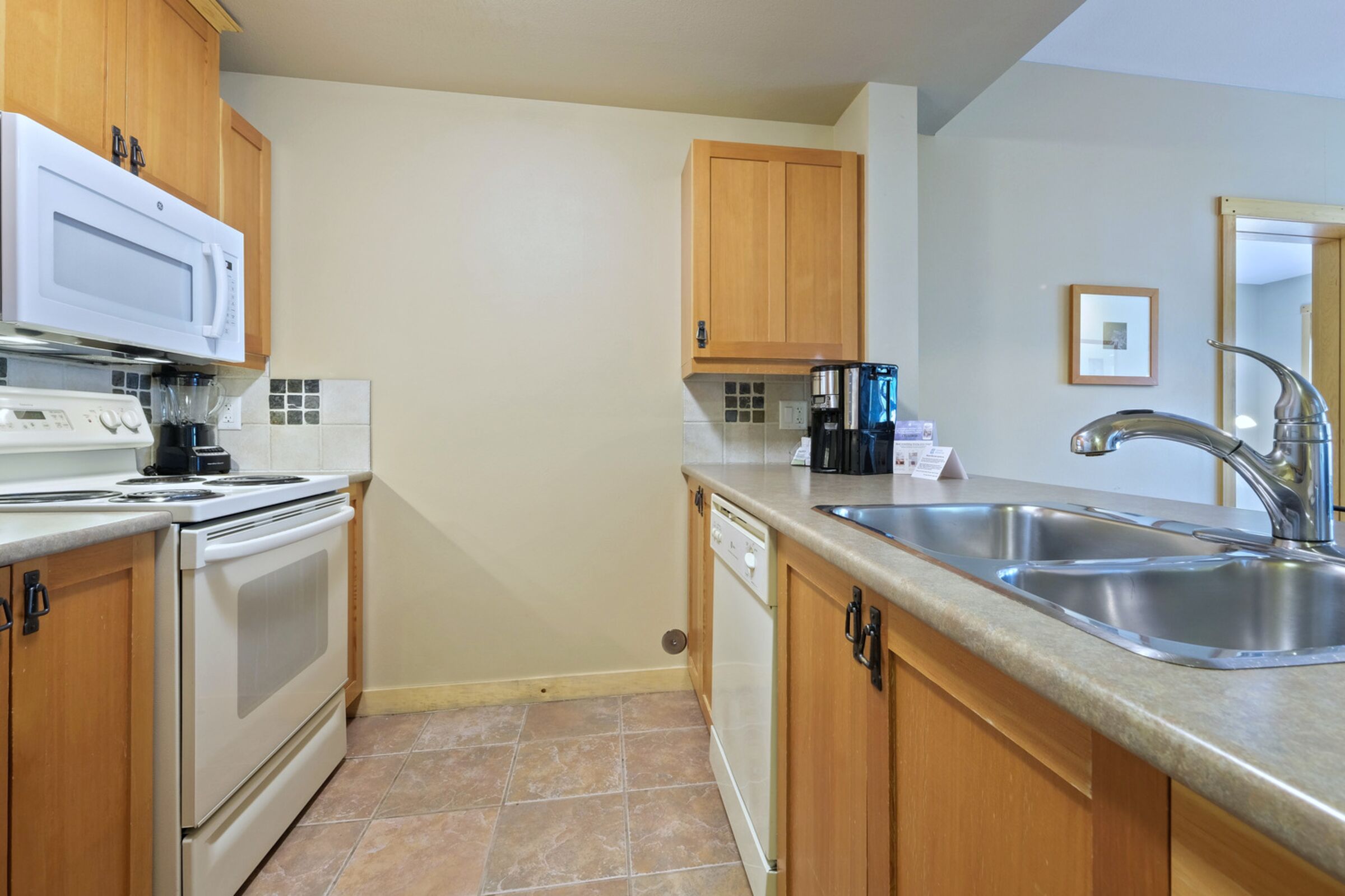 #413 - Kitchen