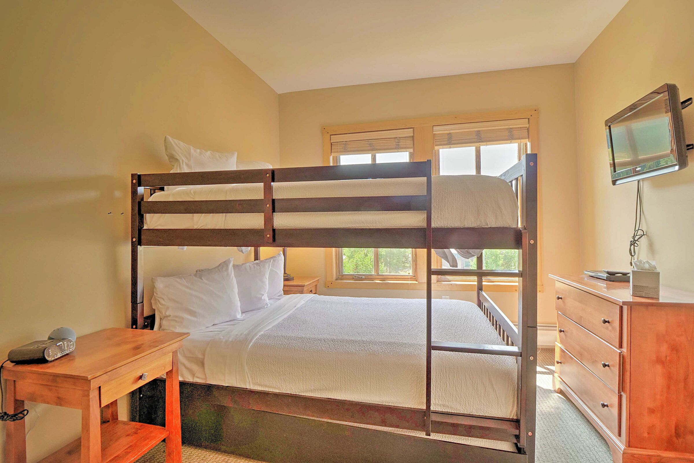 #520 - Bedroom