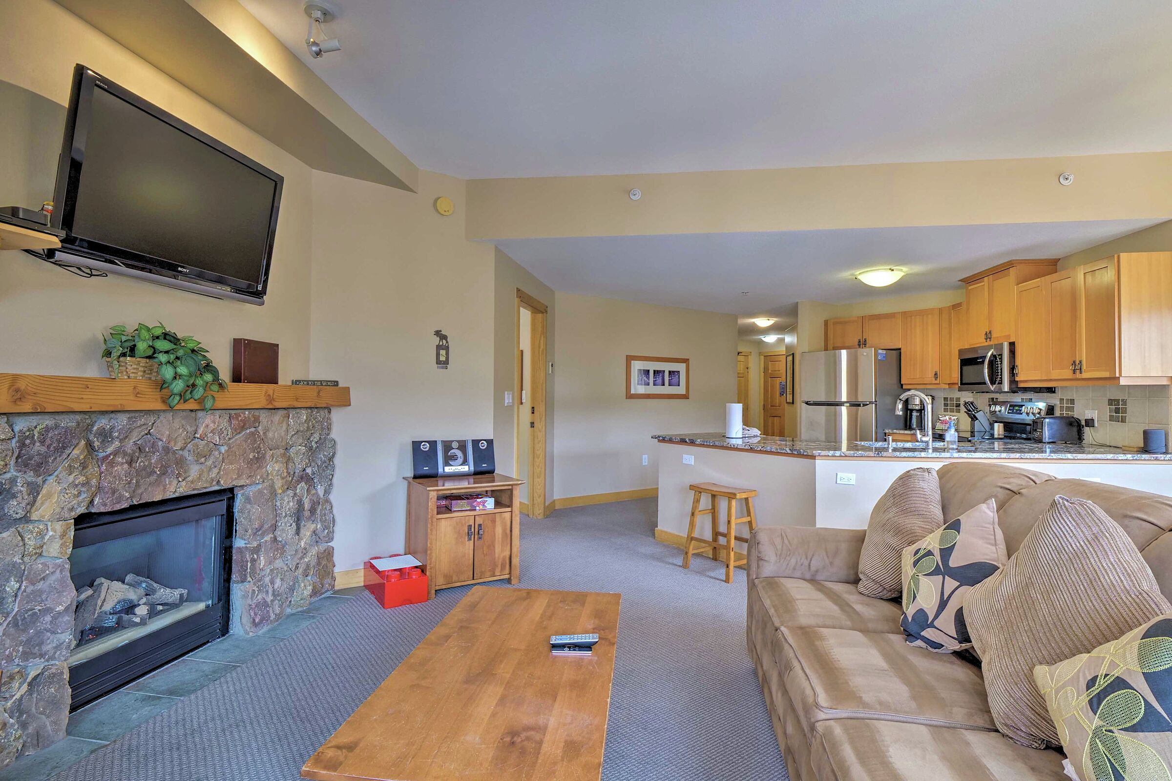 #520 - Living Area