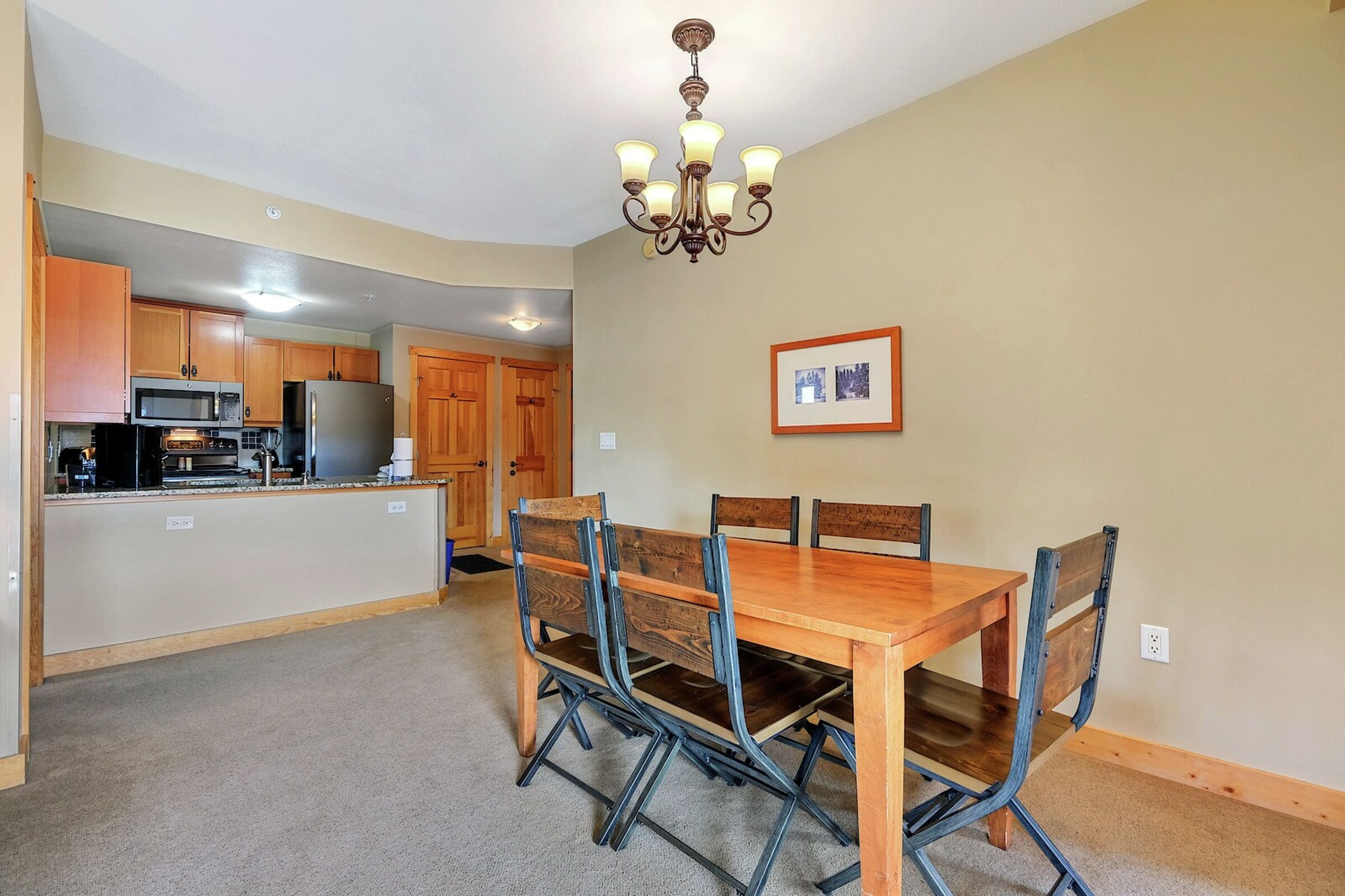 #204 - Dining Area
