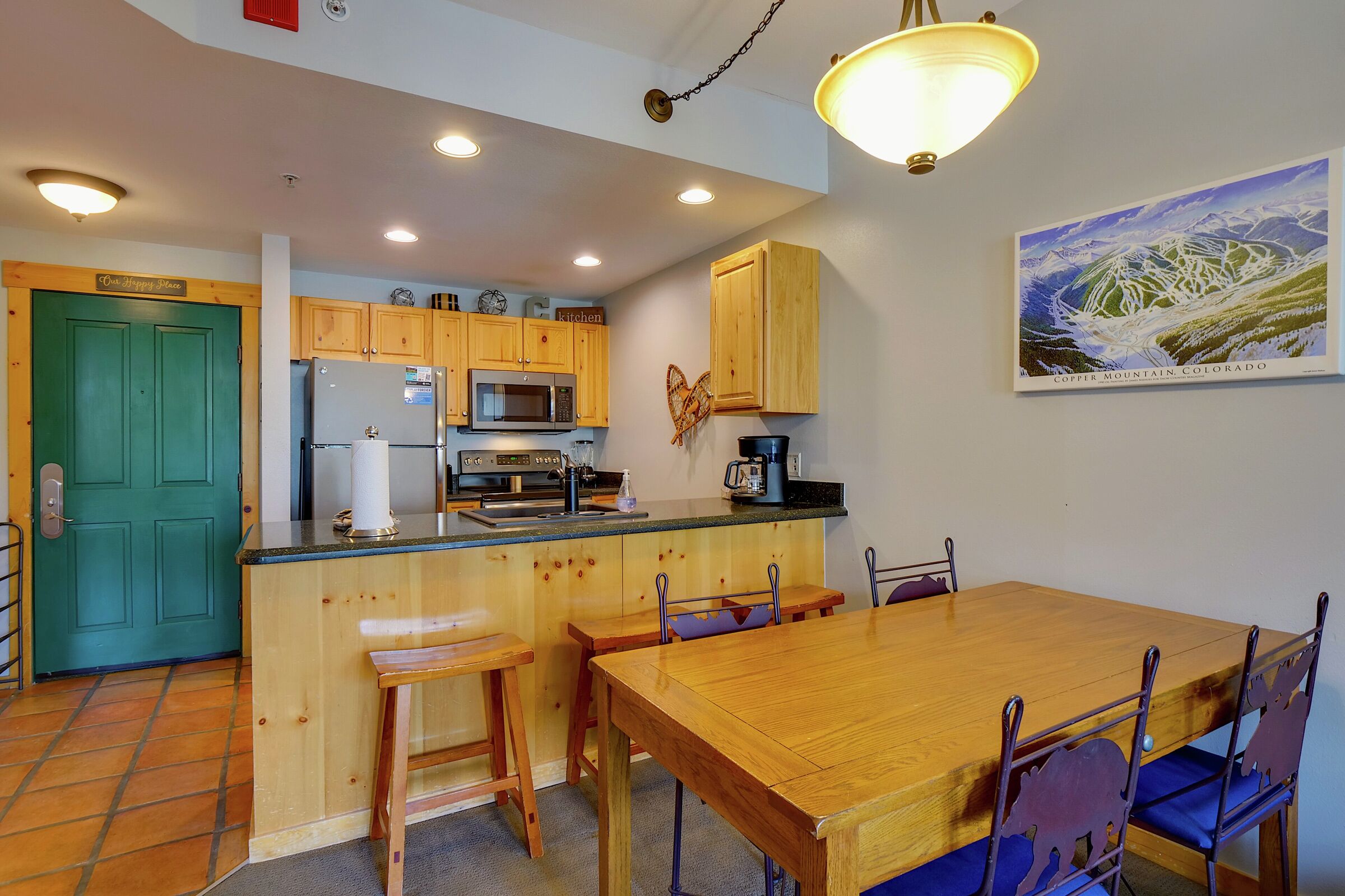 Dining Room & Kitchen