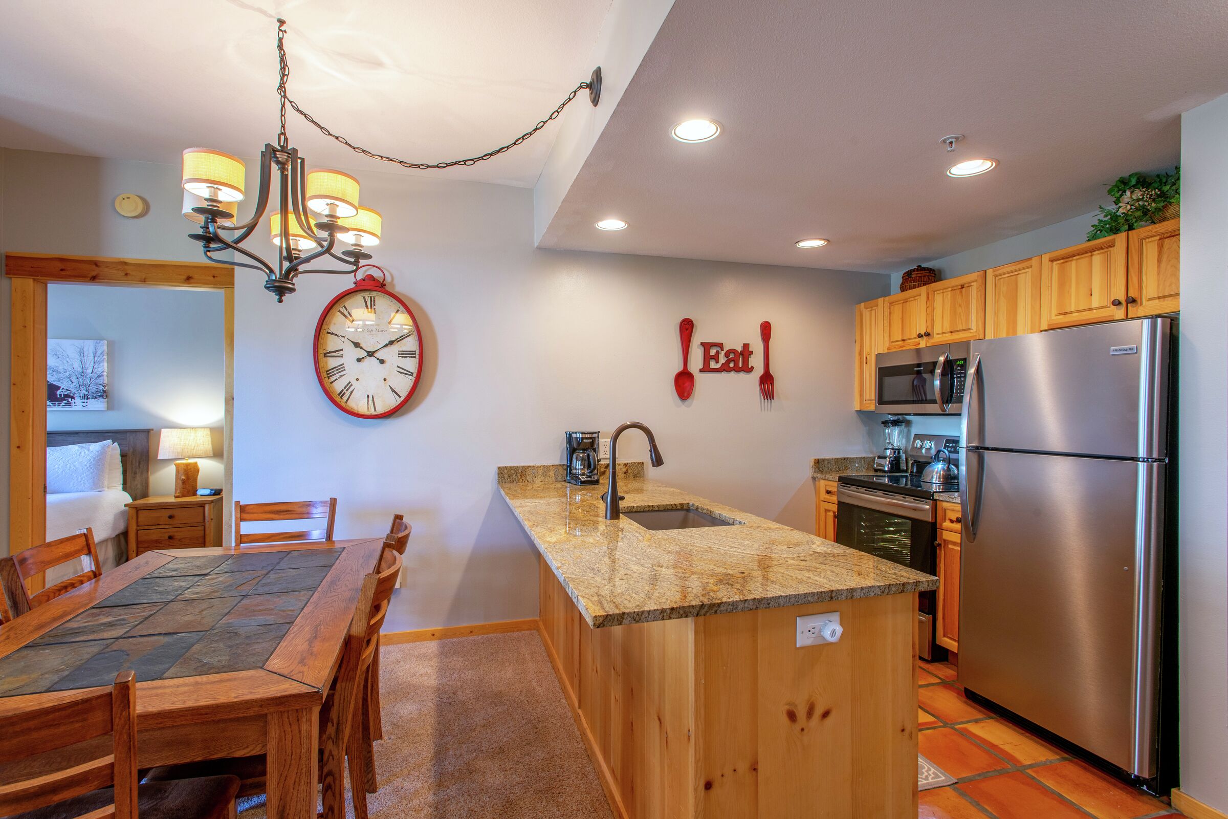Dining Room & Kitchen