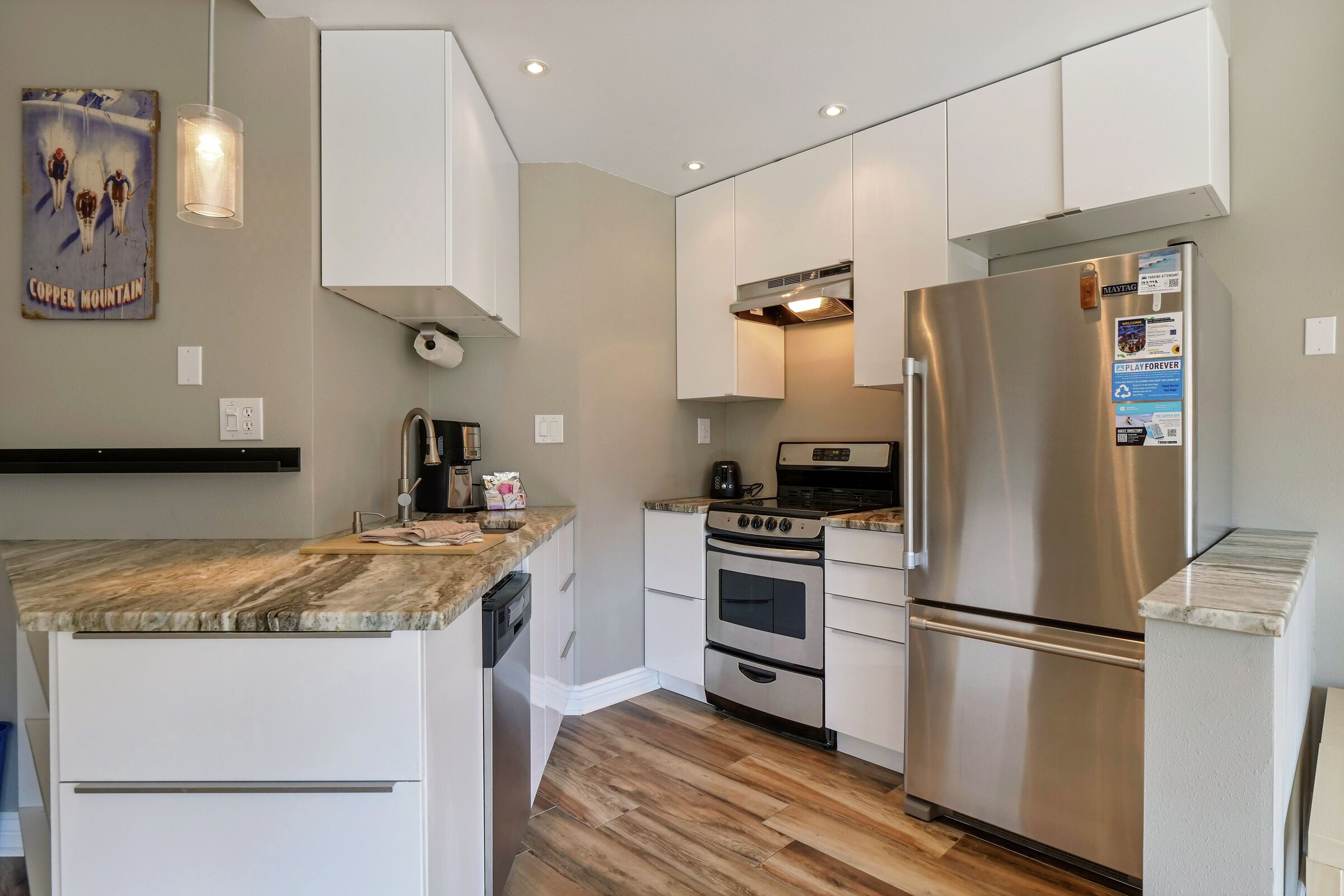 #408 - Kitchen
