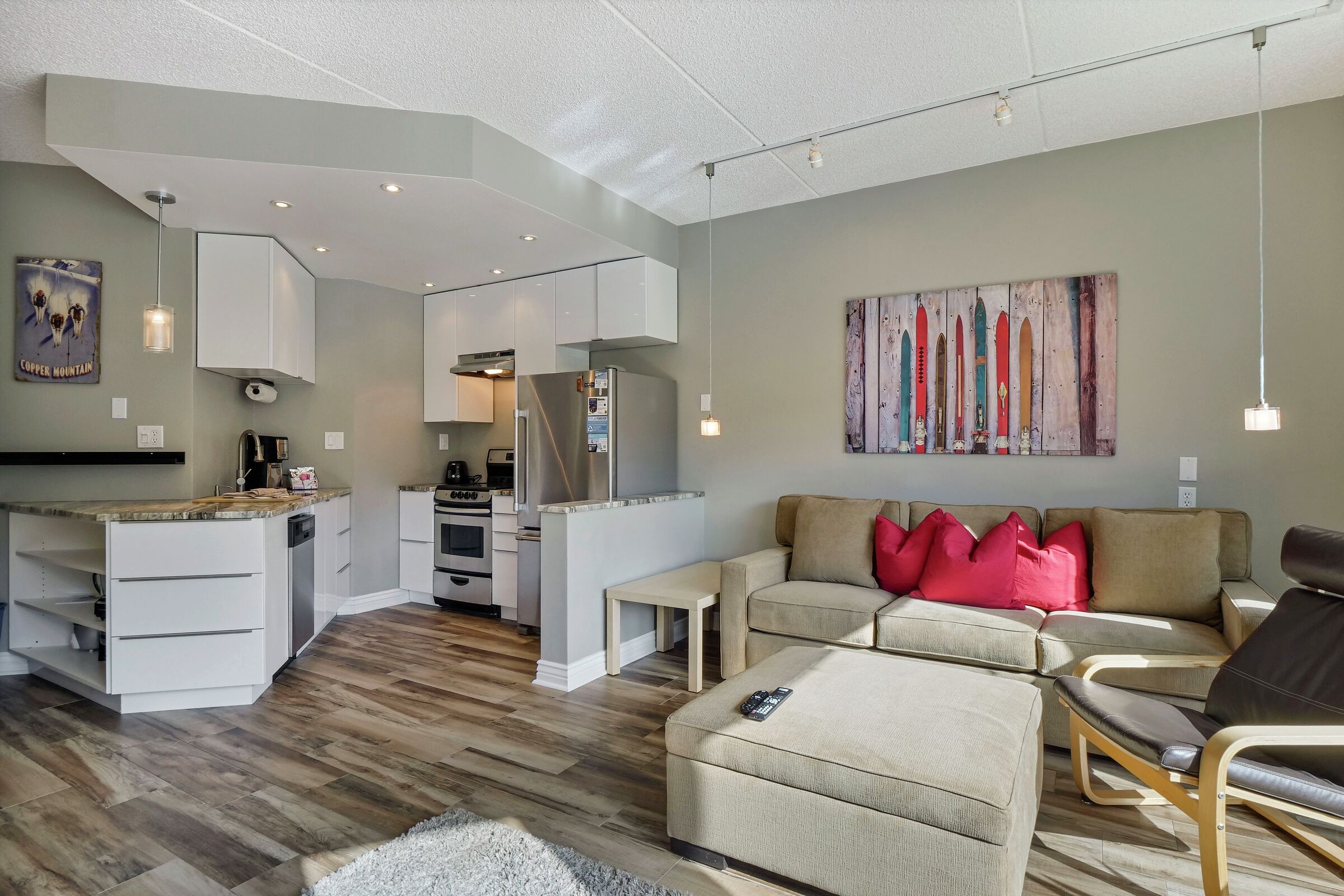 #408 - Living Area