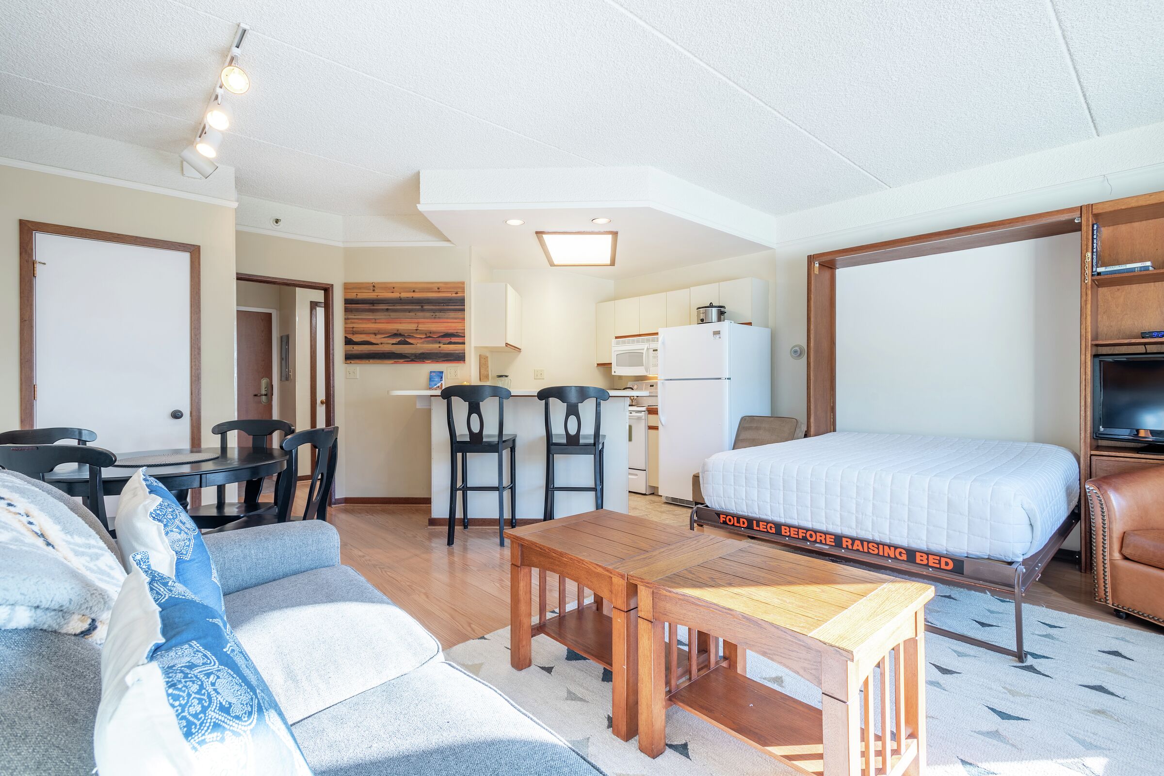 #304 - Living Room