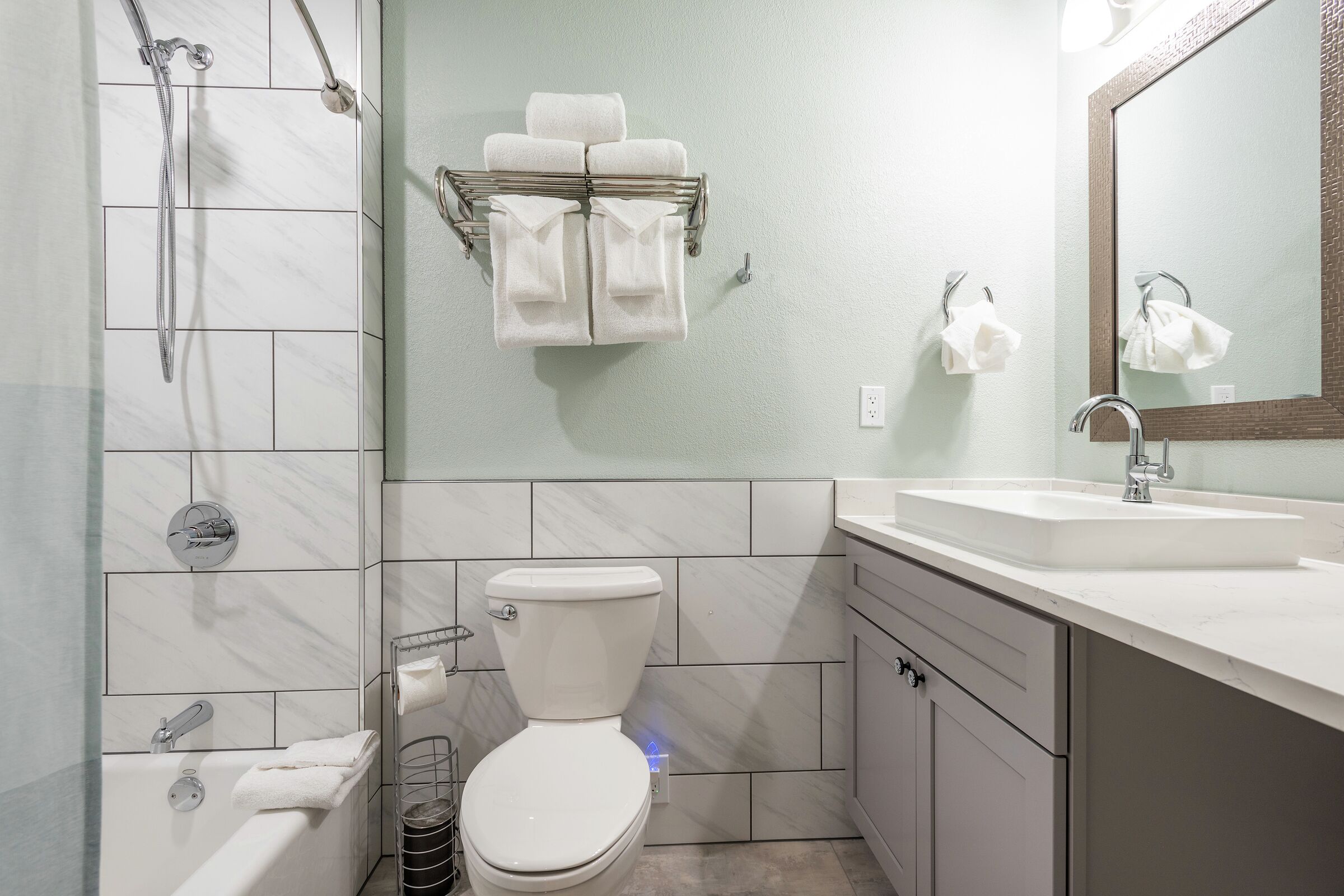 #304 - Bathroom