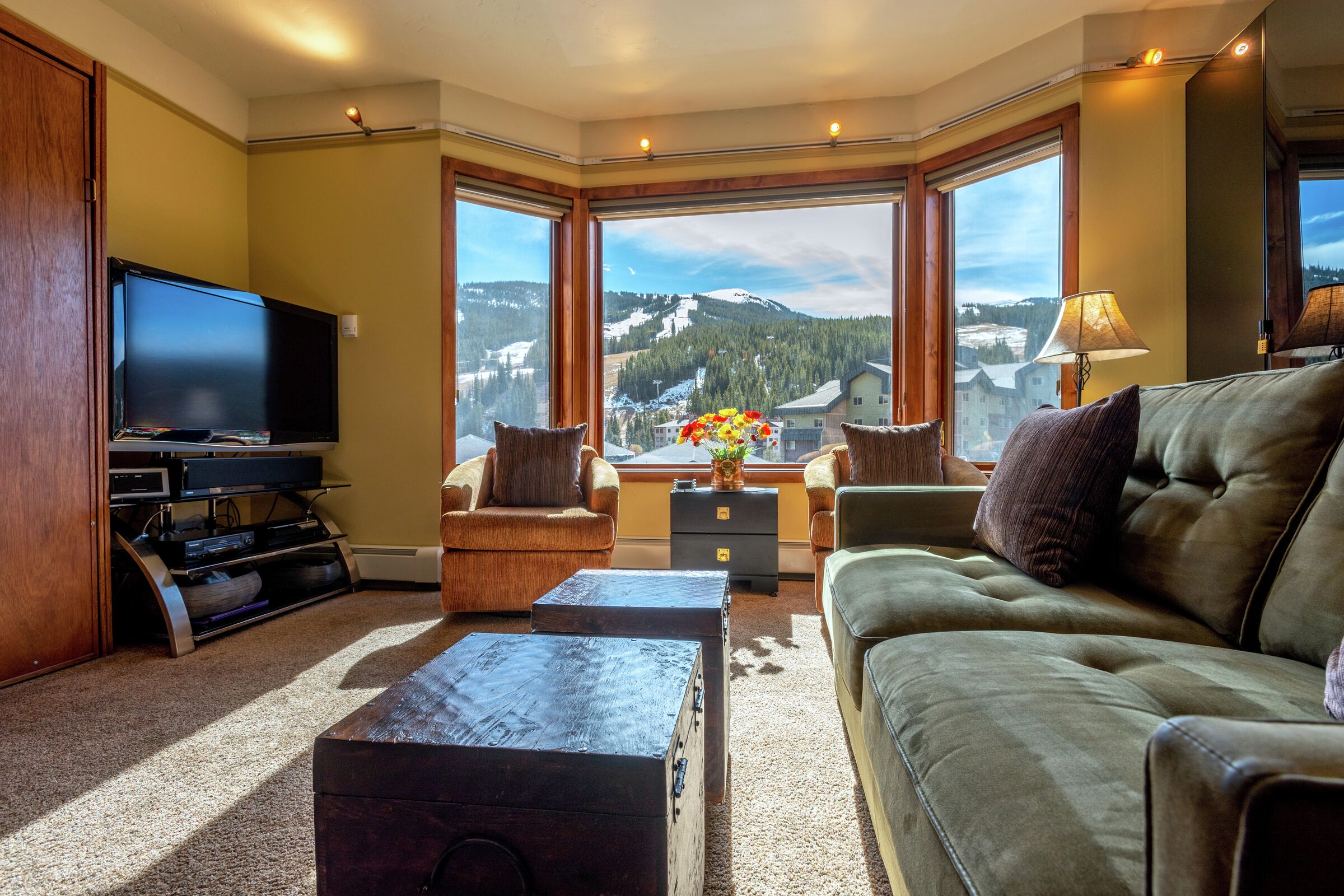 #404 - Studio Living Area