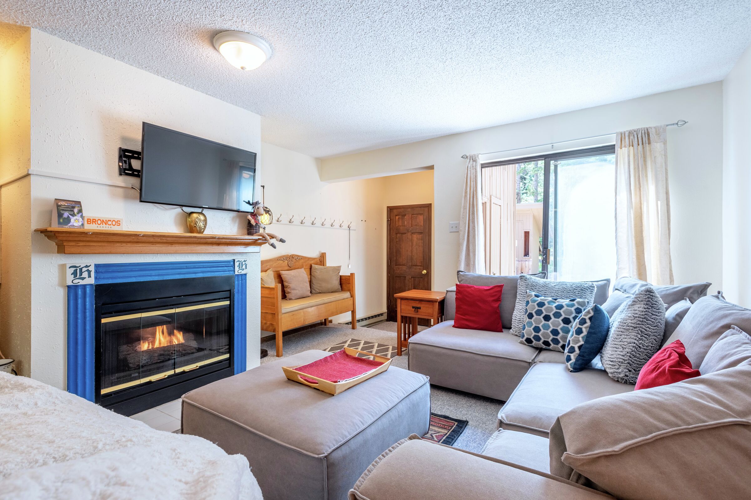 #B5 - Living Room