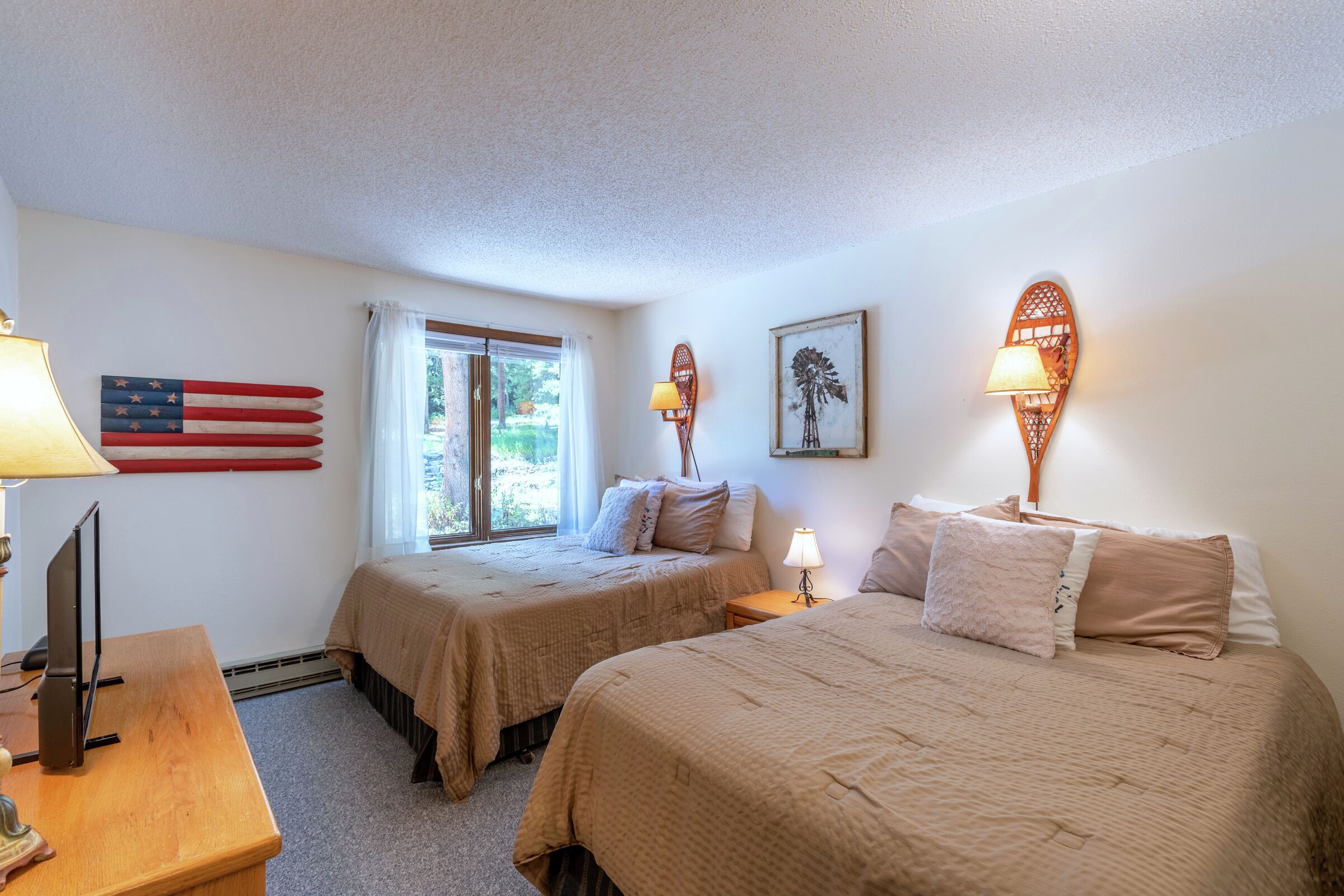 #B5 - Bedroom
