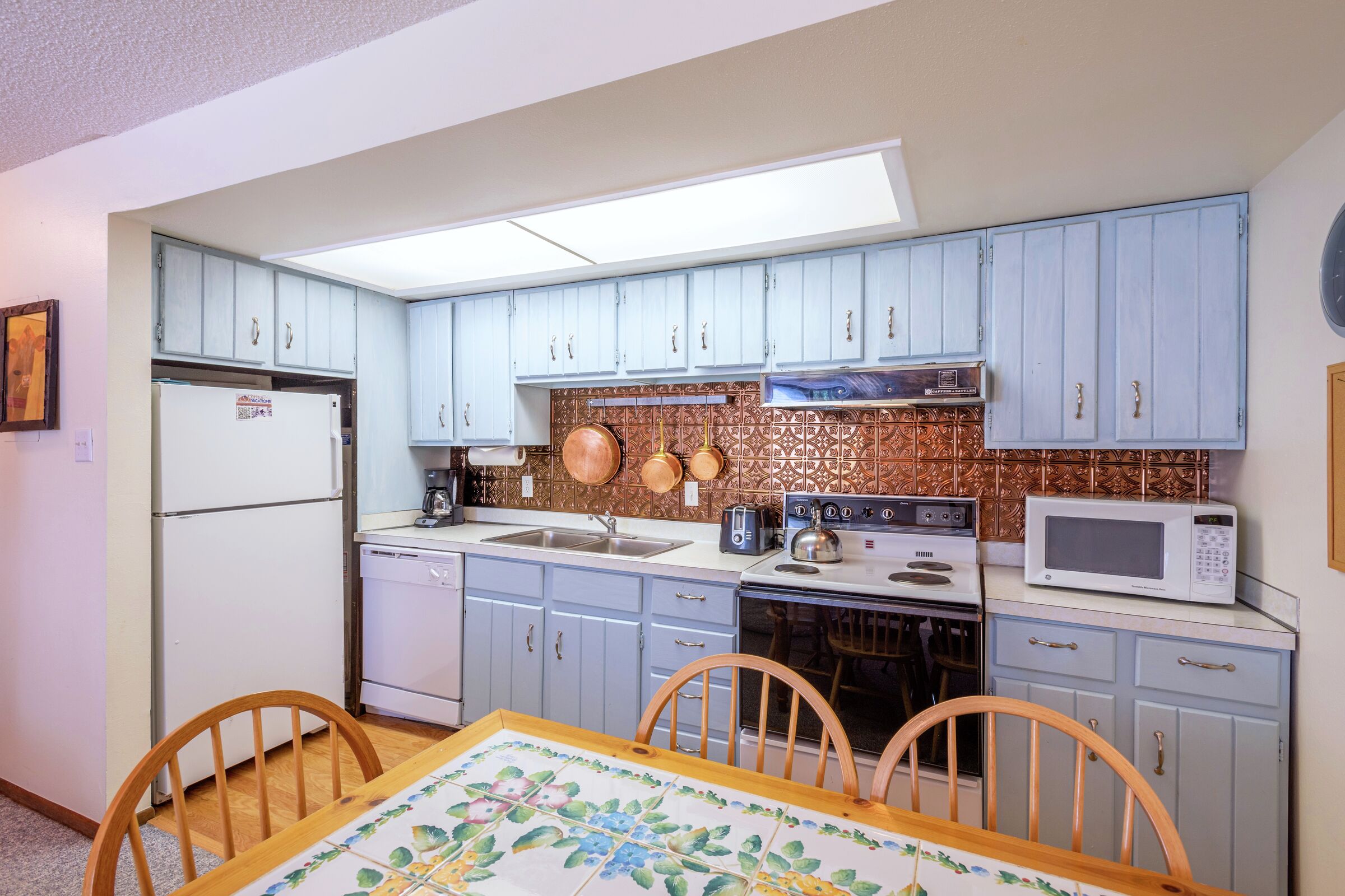 #B5 - Dining Room & Kitchen