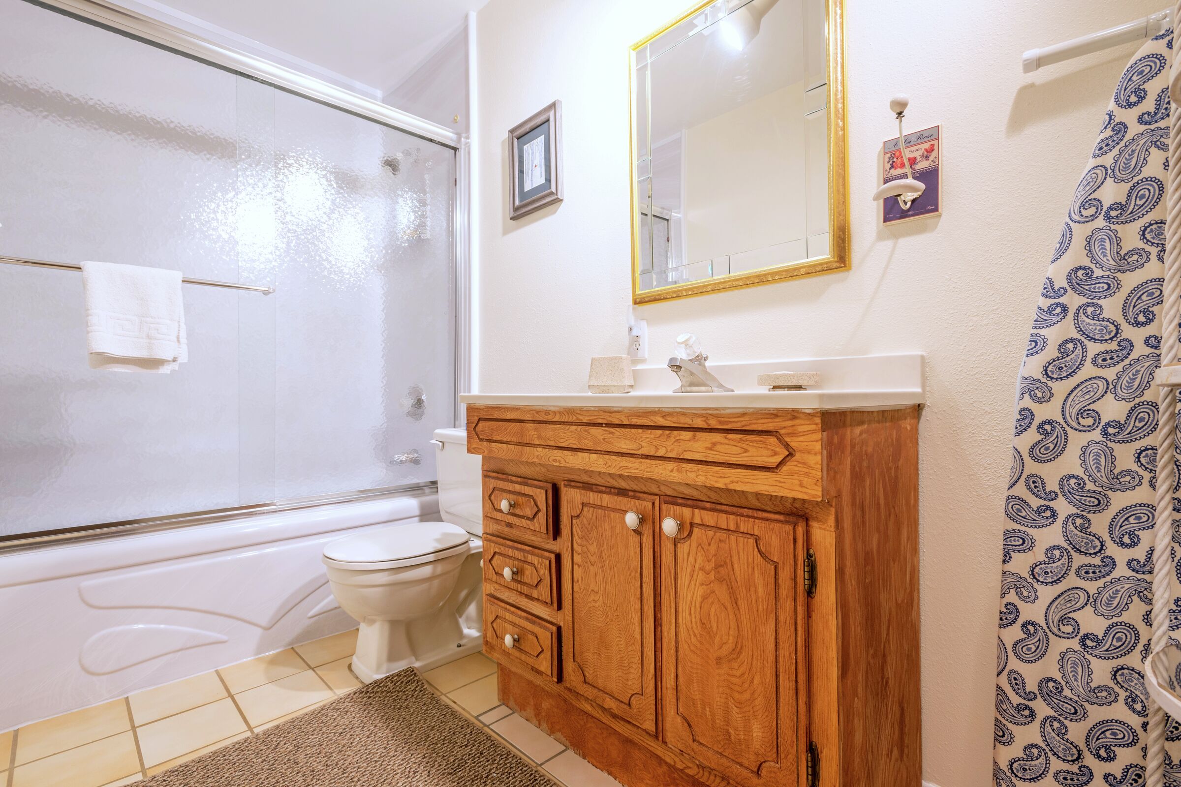#B5 - Bathroom