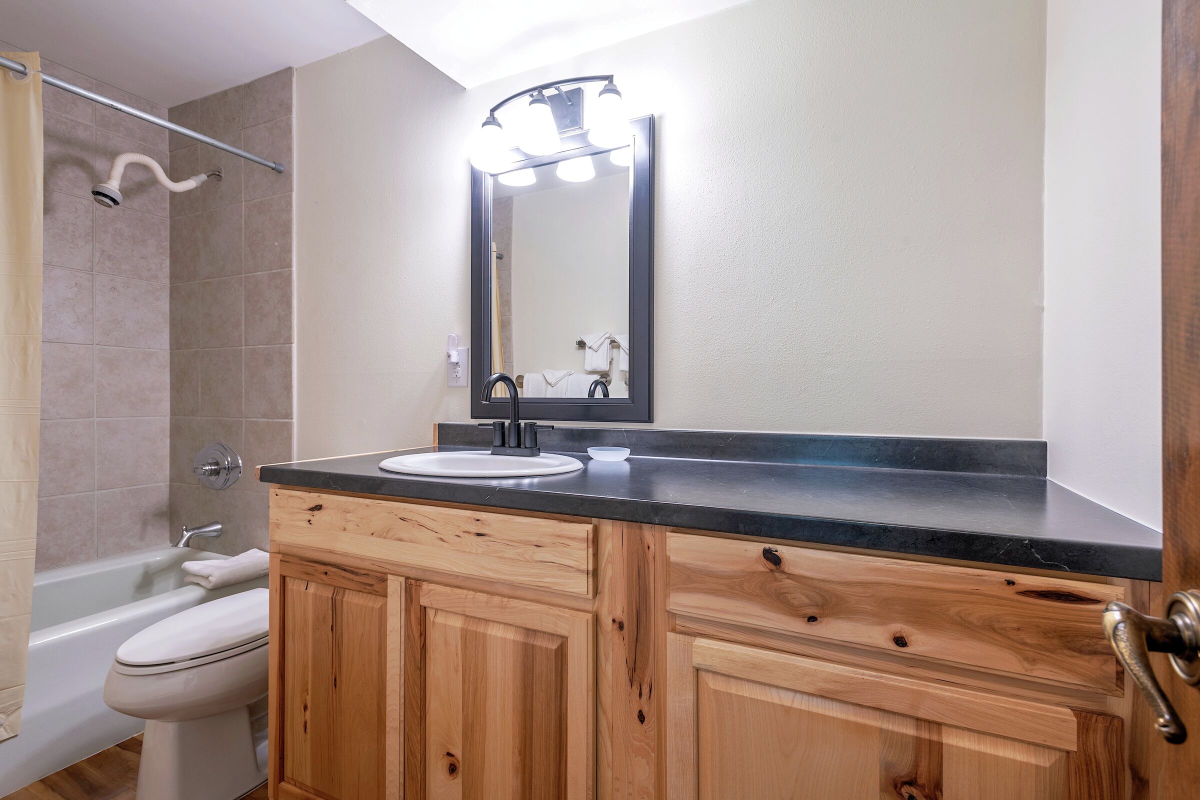 #B3 - Bathroom