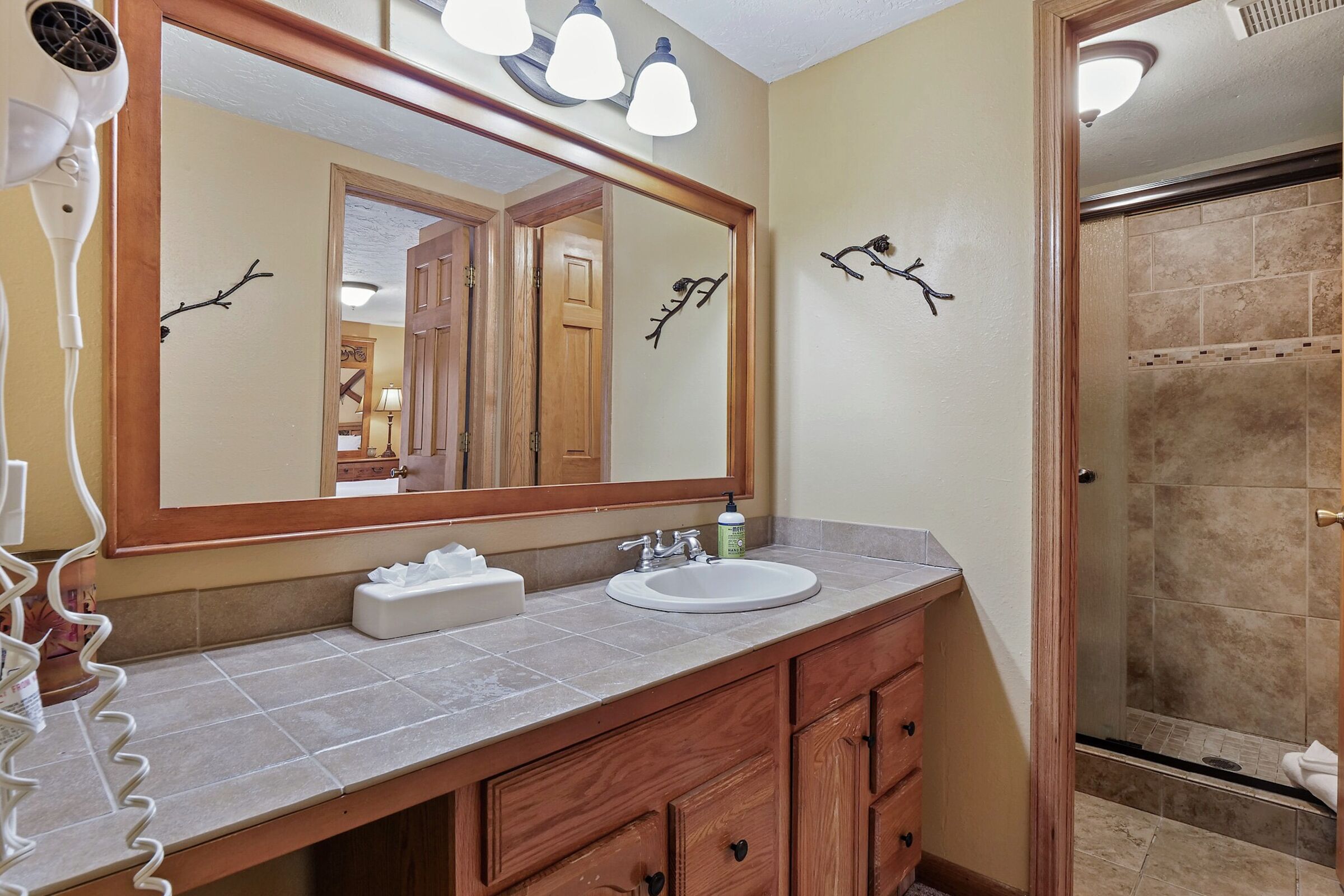 Master Ensuite Bathroom