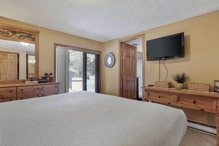 #101 - Master Bedroom