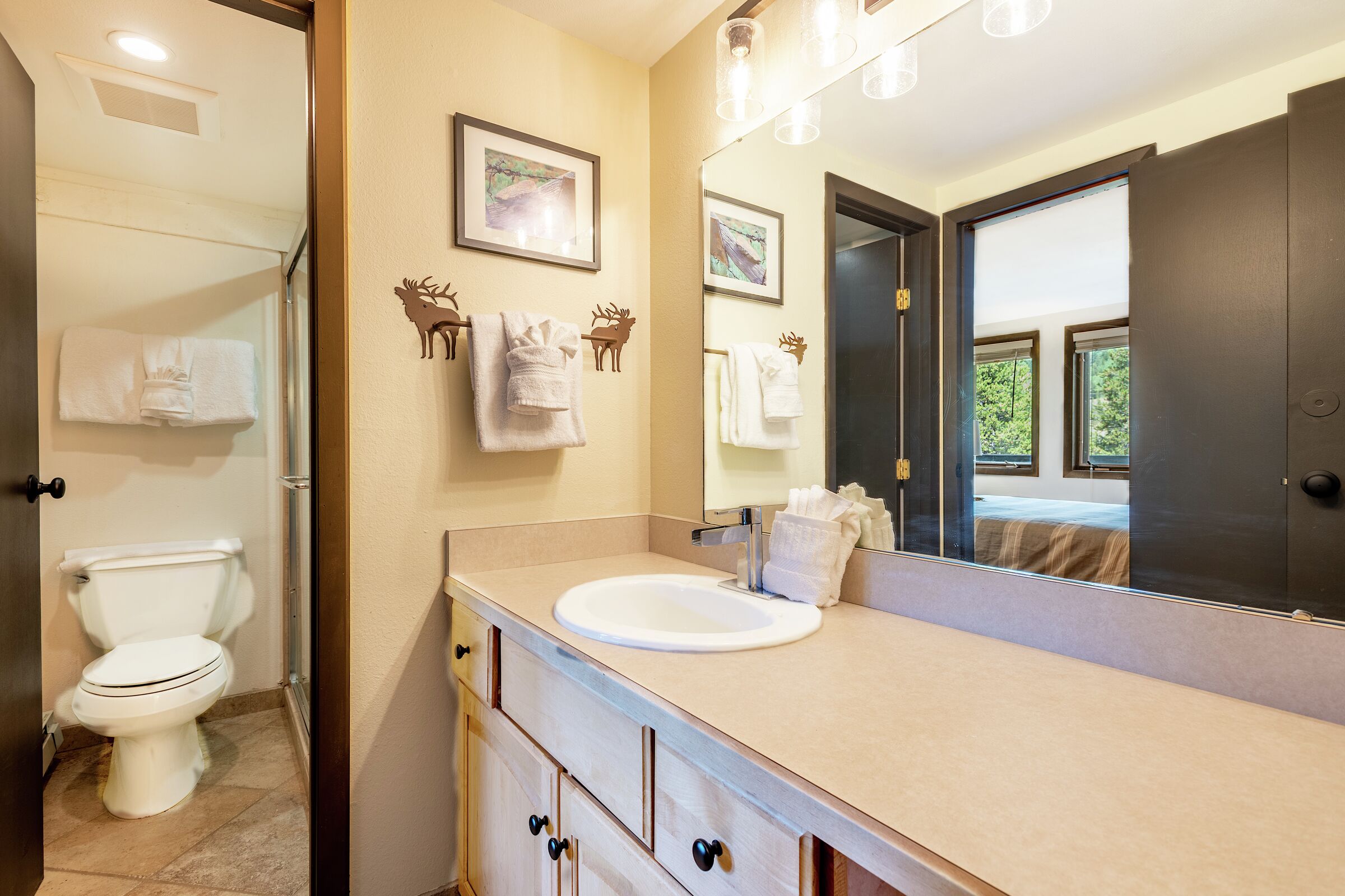 #207 - Master Ensuite Bathroom