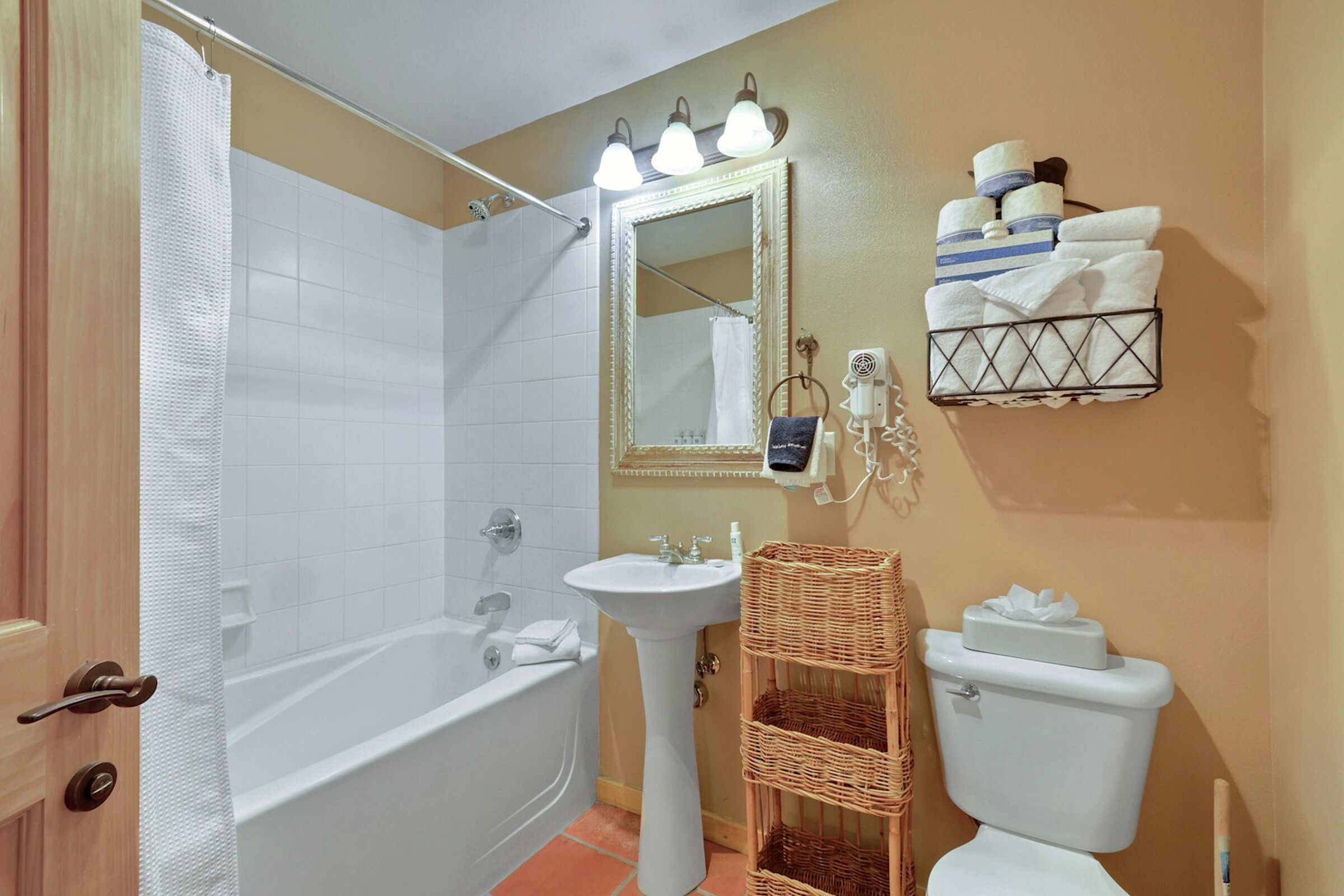 Master Ensuite Bathroom