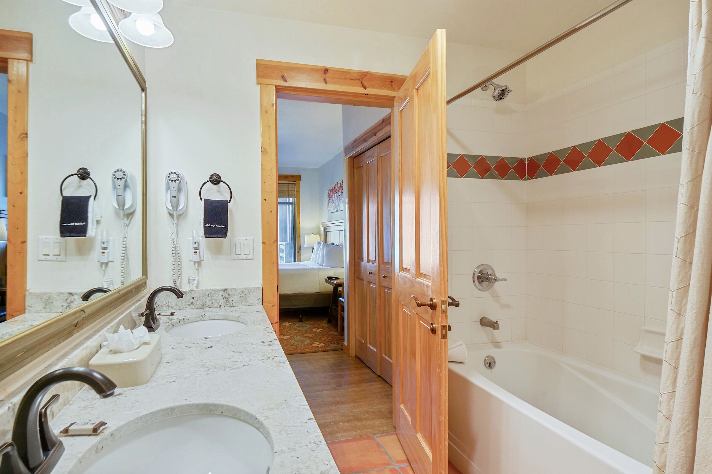 Master Ensuite Bathroom