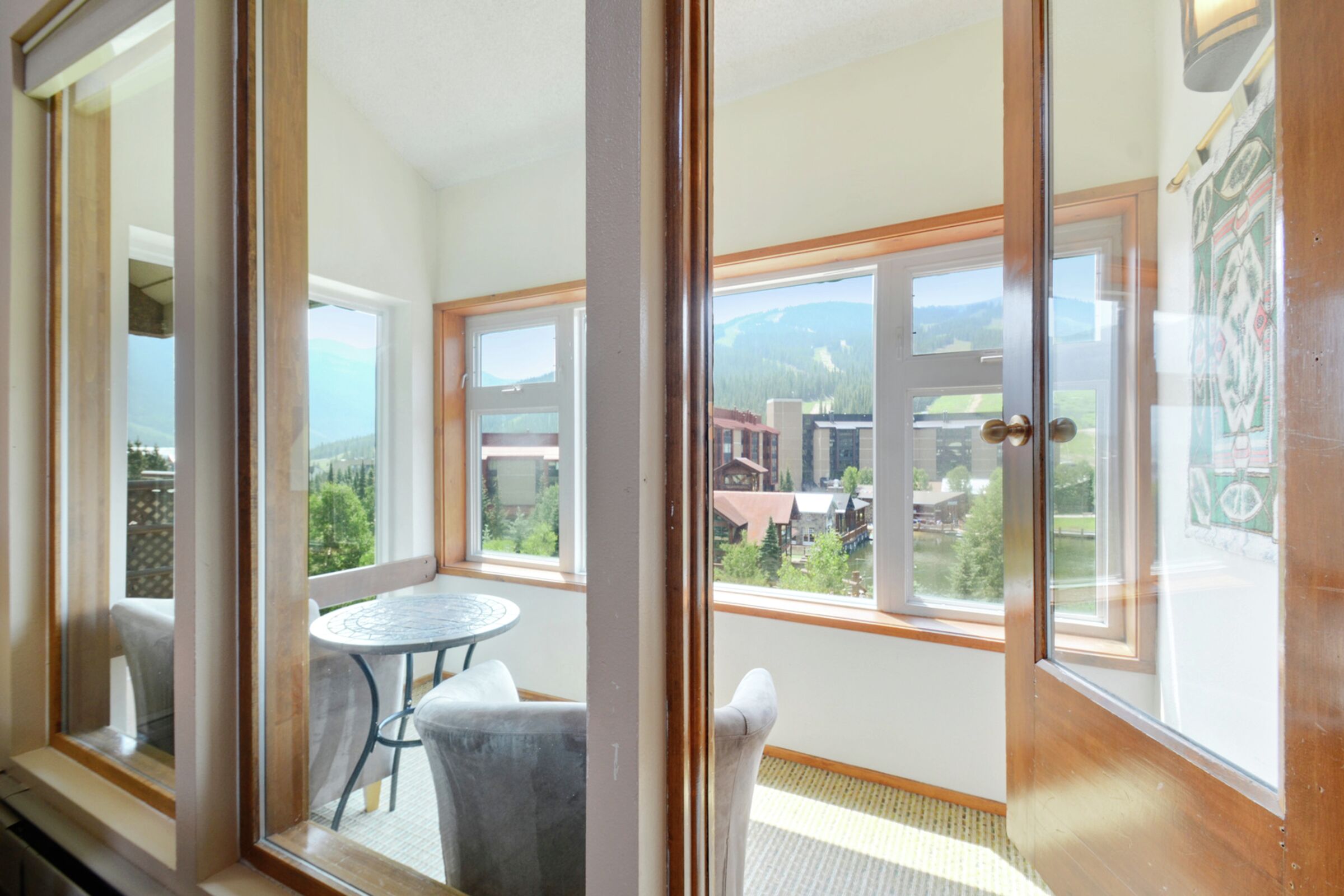 #404BC - Glass Enclosed Balcony