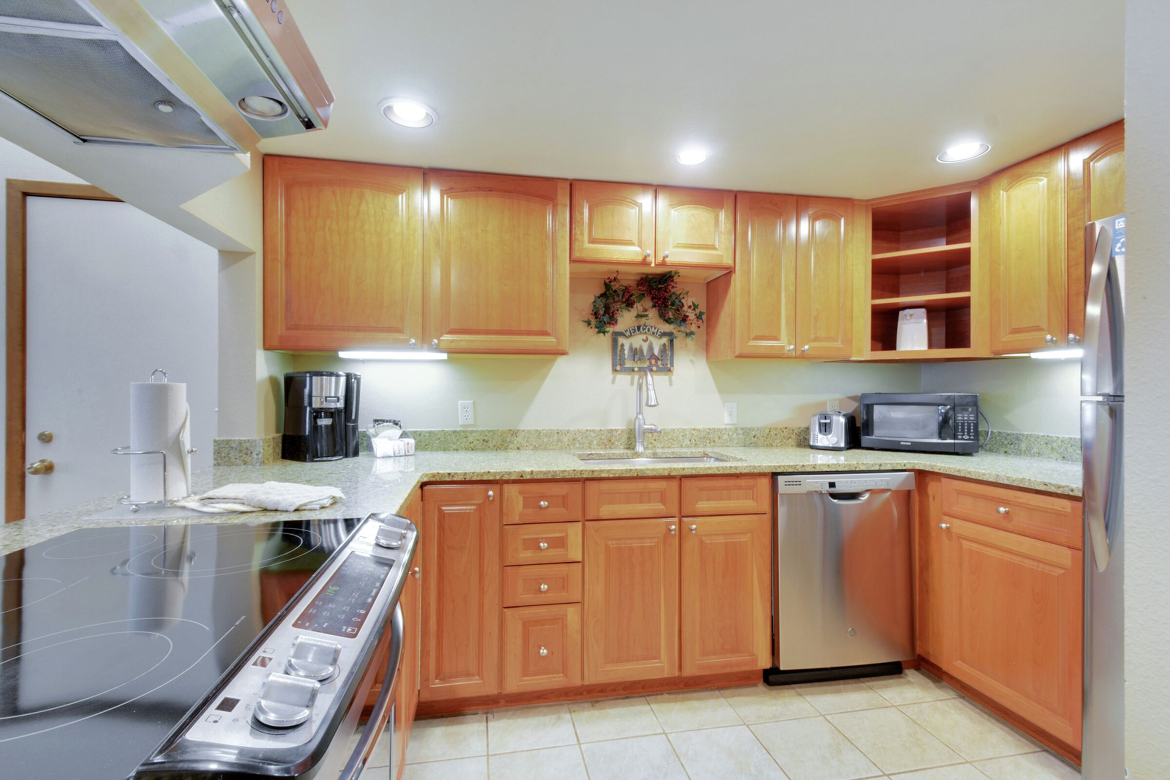 #404BC - Kitchen