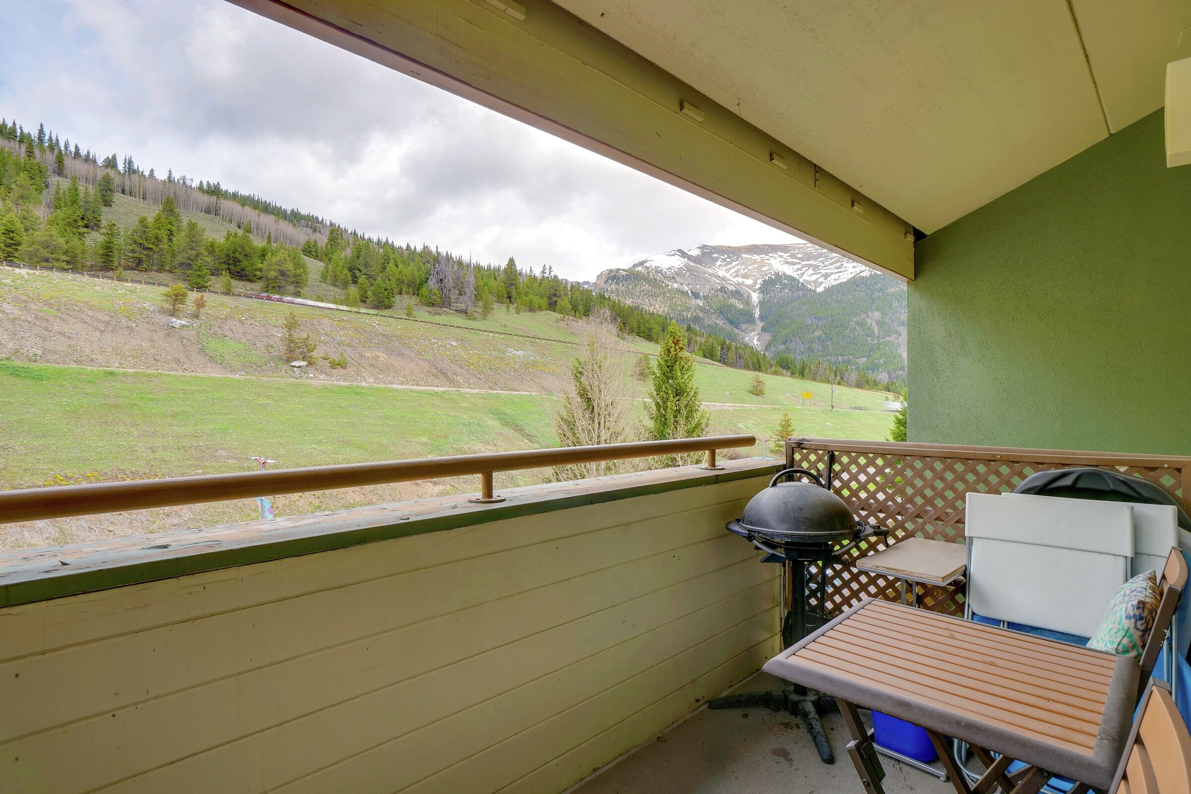 Studio Balcony with BBQ