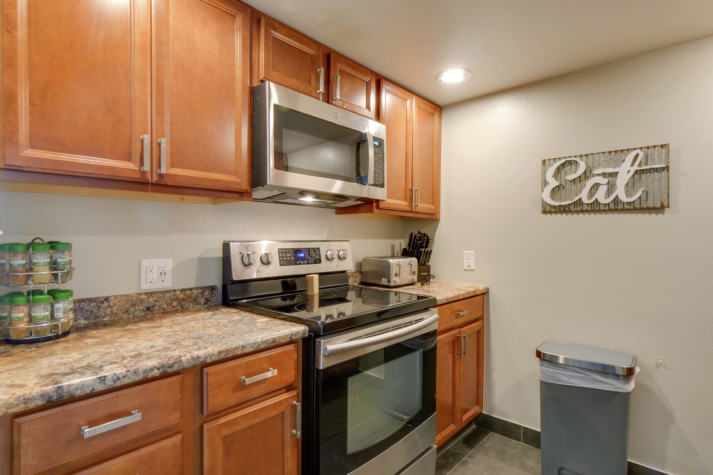 Studio Kitchen