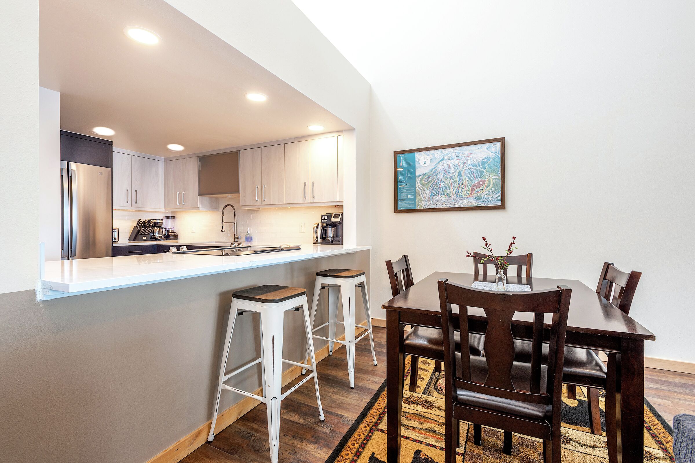 Dining Room & Kitchen