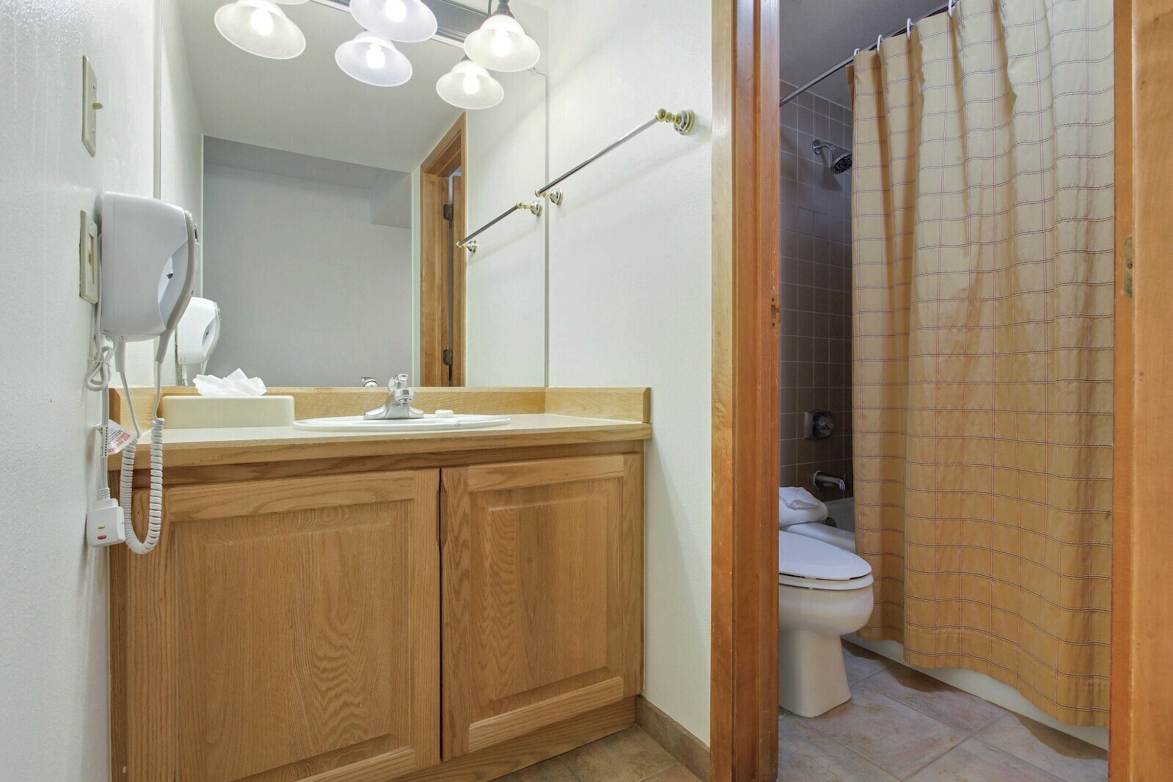 Ensuite Bathroom